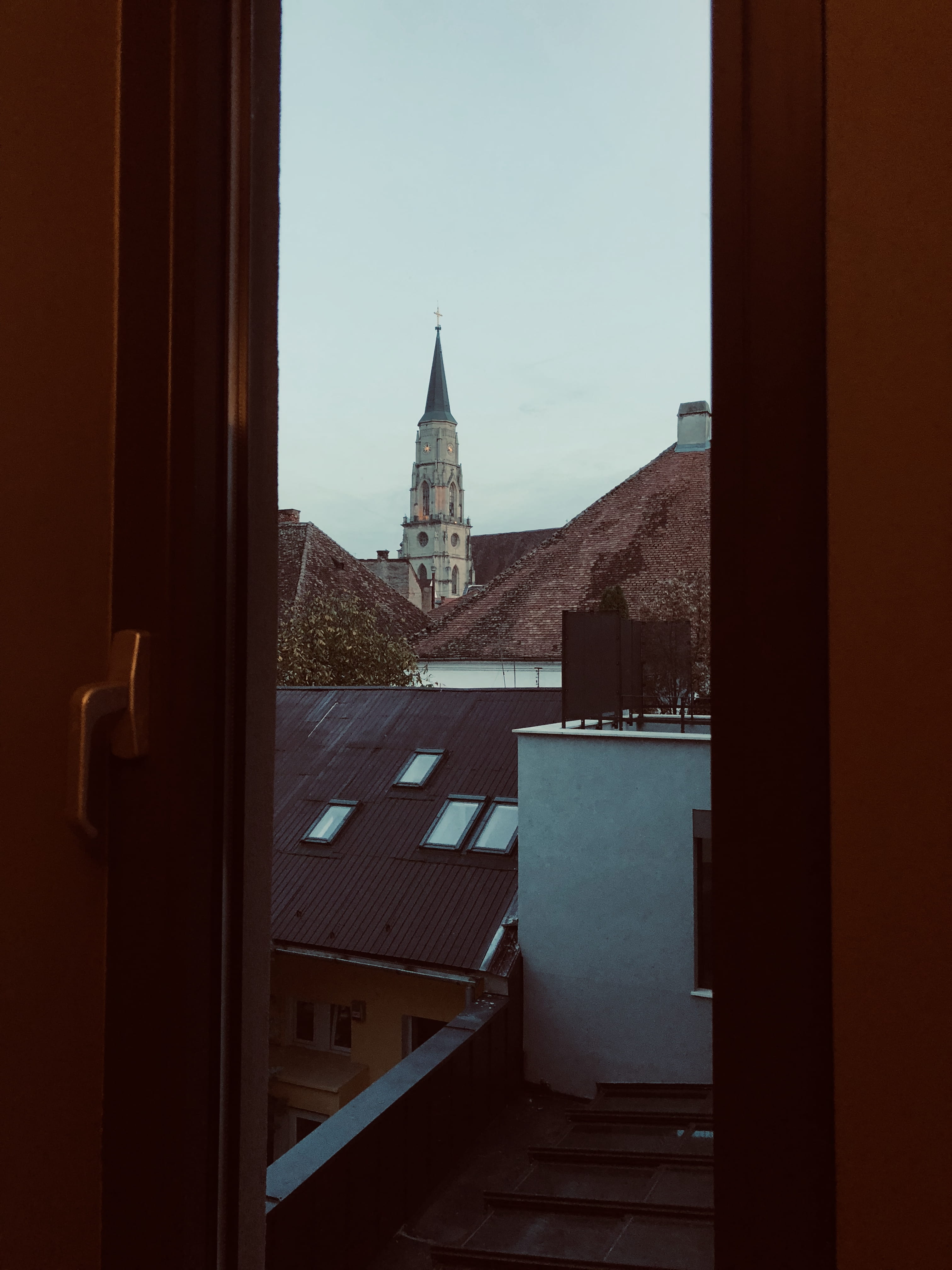 sky, cluj, tourism, city, majestic, architecture, dome, religion, building, window, romania, building exterior, travel destinations, spire, day, no people, Phone HD Wallpaper