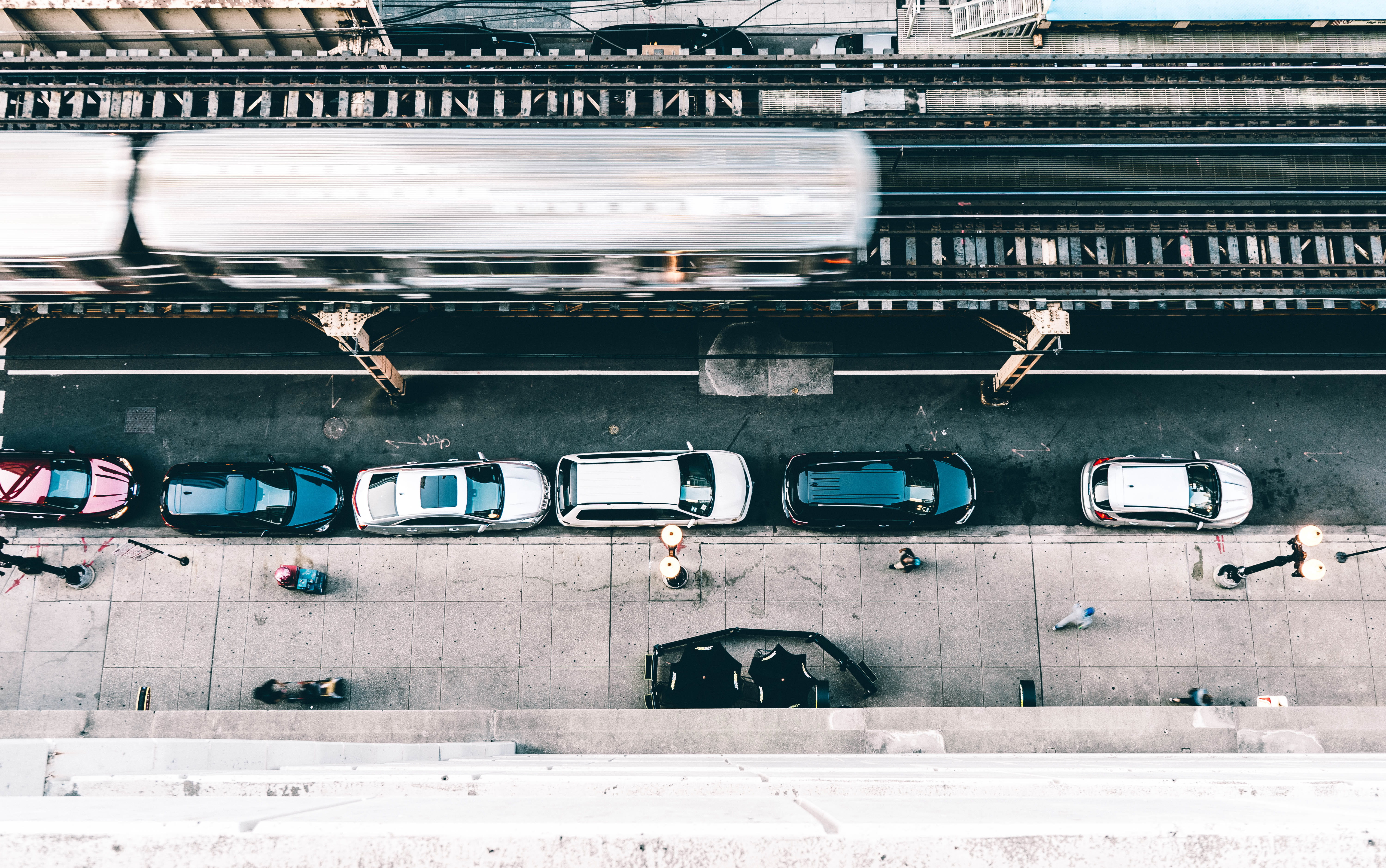 train, road, built structure, city, sidewalk, cars, looking down, travel, aerial, sign, urban, transportation, el, flat, communication, movement, photography, HD Wallpaper