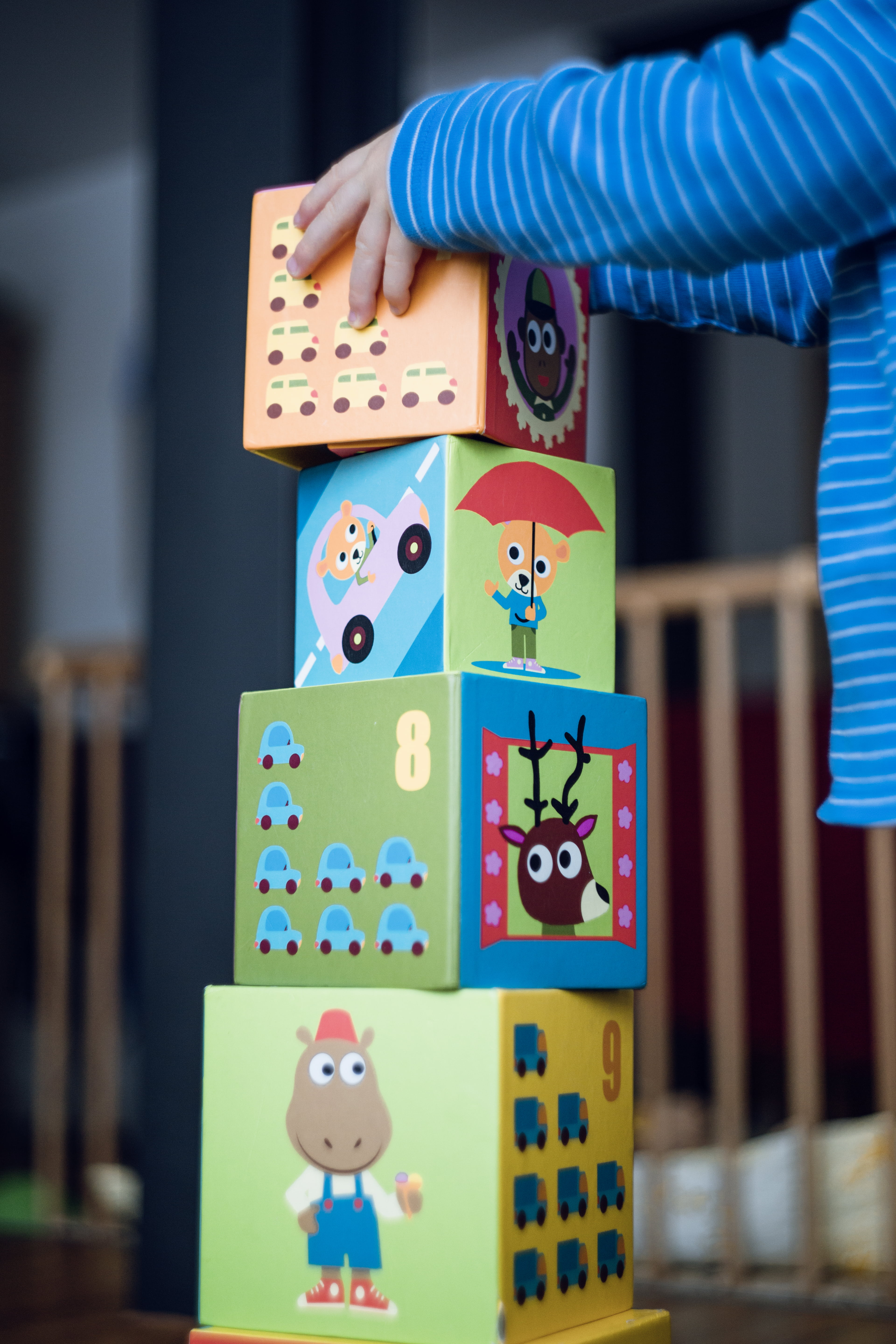day, toy block, focus on foreground, leisure activity, leisure games, game, toy, building, hand, house, touch, stack, childhood, box, representation, build, Phone HD Wallpaper