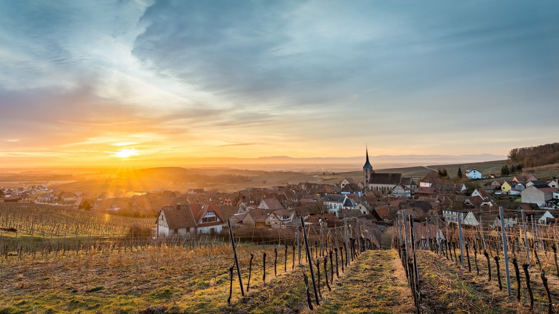 sunlight, land, white, France, cityscape, outdoors, landscape, beauty in nature, architecture, house, lens flare, nature, 1080P, orange color, field, boat, HD Wallpaper