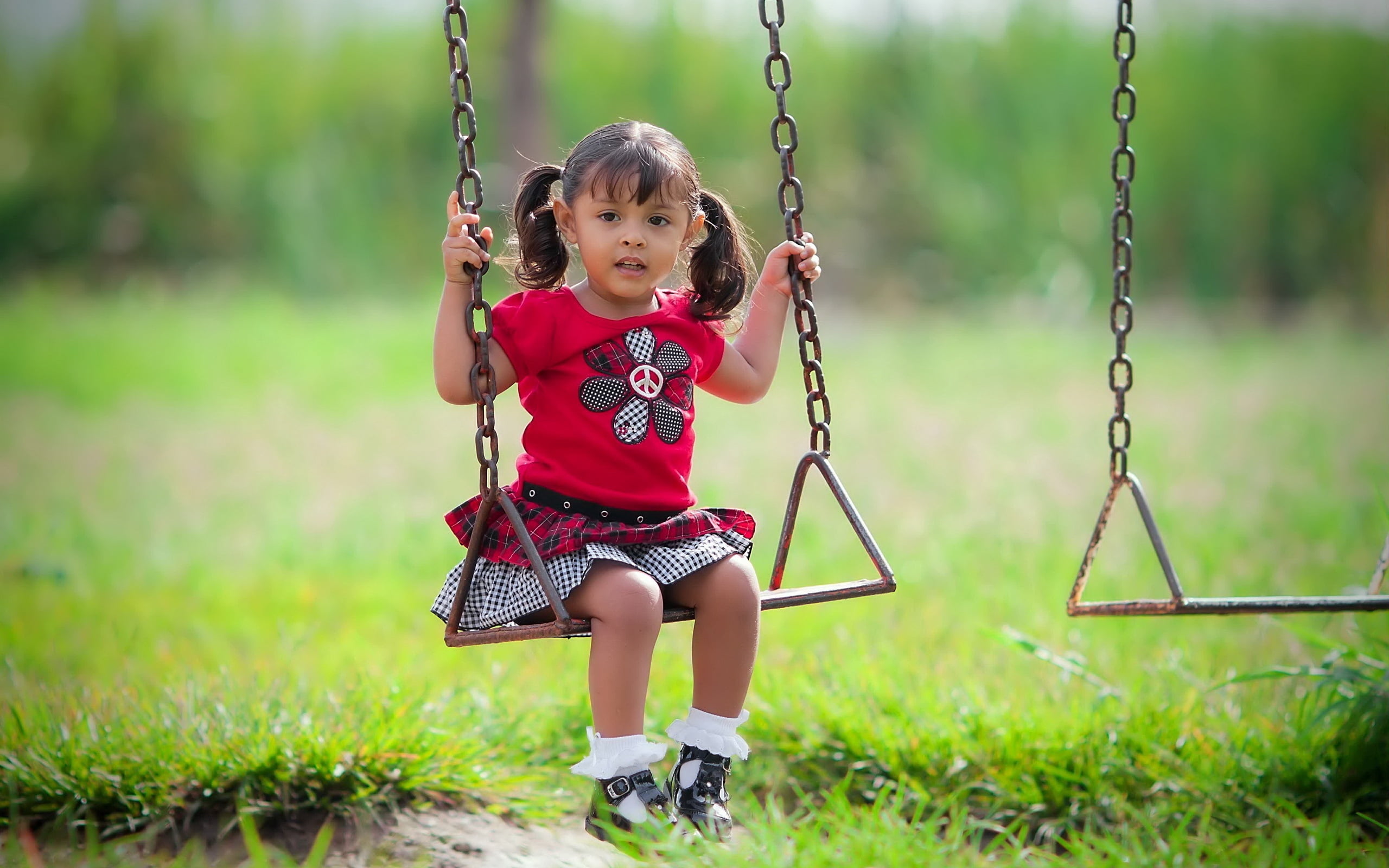 looking at camera, outdoor play equipment, swinging, nature, portrait, offspring, day, s, focus on foreground, boys, holding, sunlight, springtime, dress, HD Wallpaper