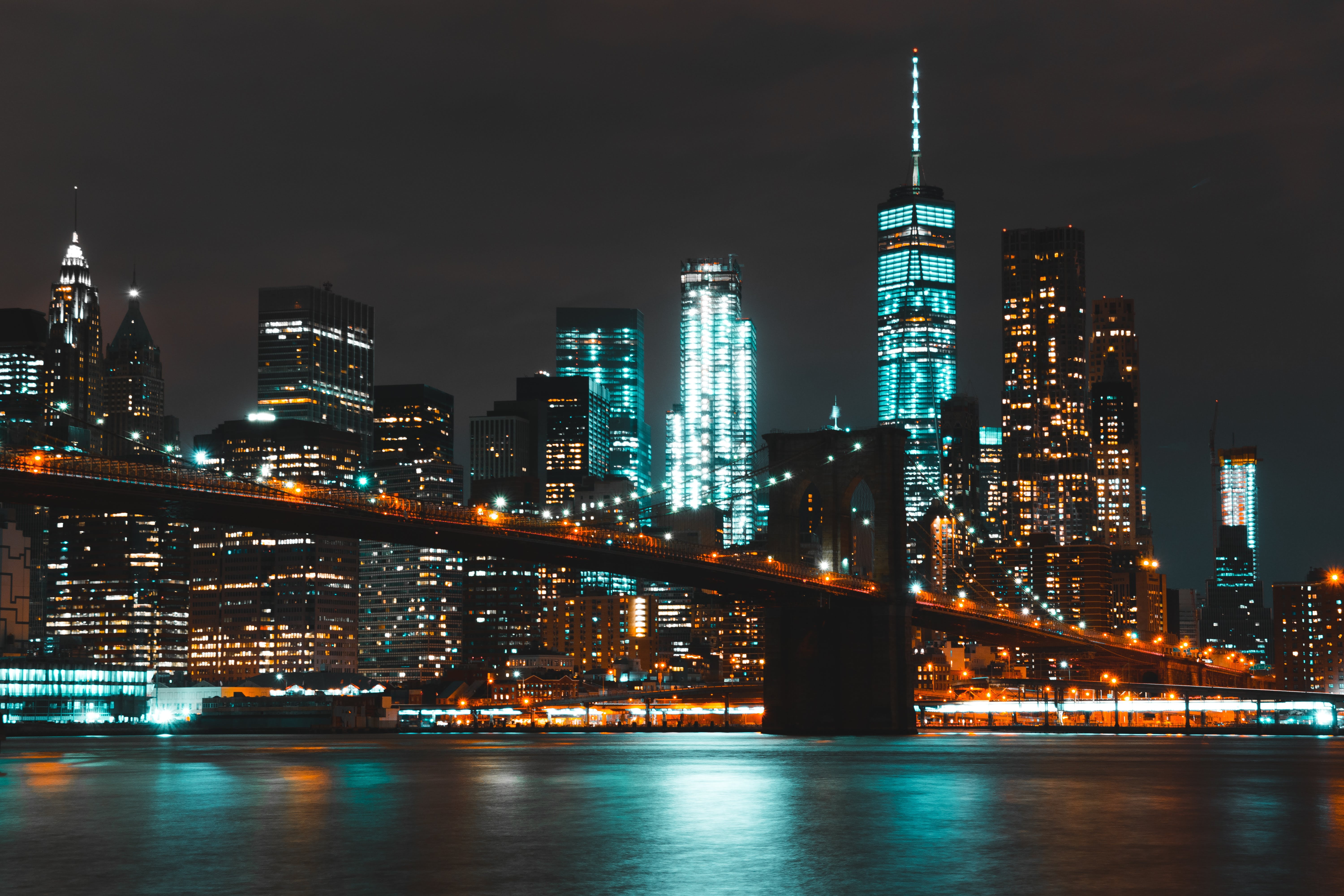 spire, outdoors, urban skyline, office building exterior, city, river, Brooklyn Bridge, reflection, cityscape, 5K, built structure, building exterior, HD Wallpaper