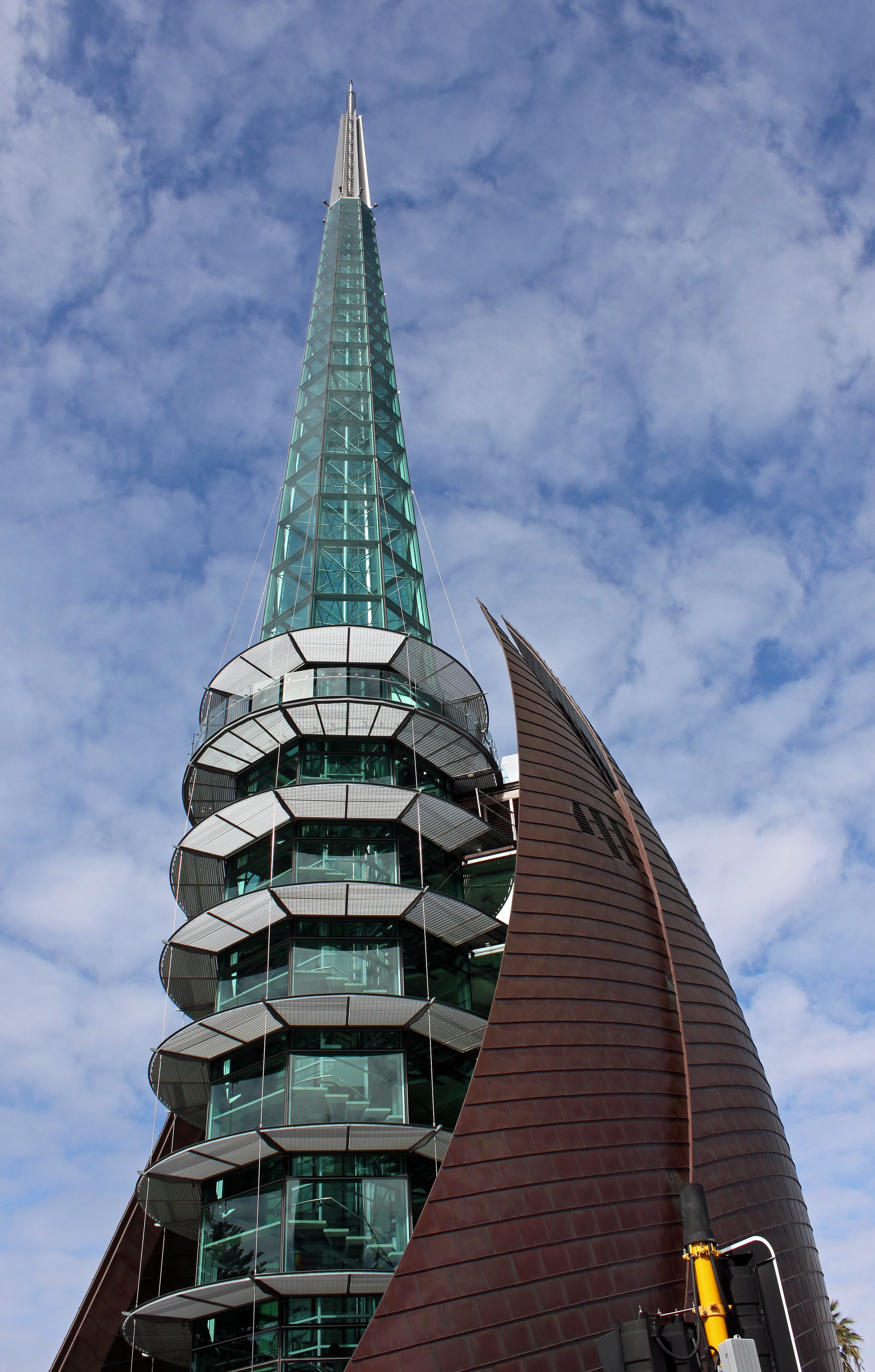travel, 4K, tower, building exterior, office building exterior, architecture, Perth, museum, place of worship, nature, built structure, cloud - sky, Bell Tower, Phone HD Wallpaper
