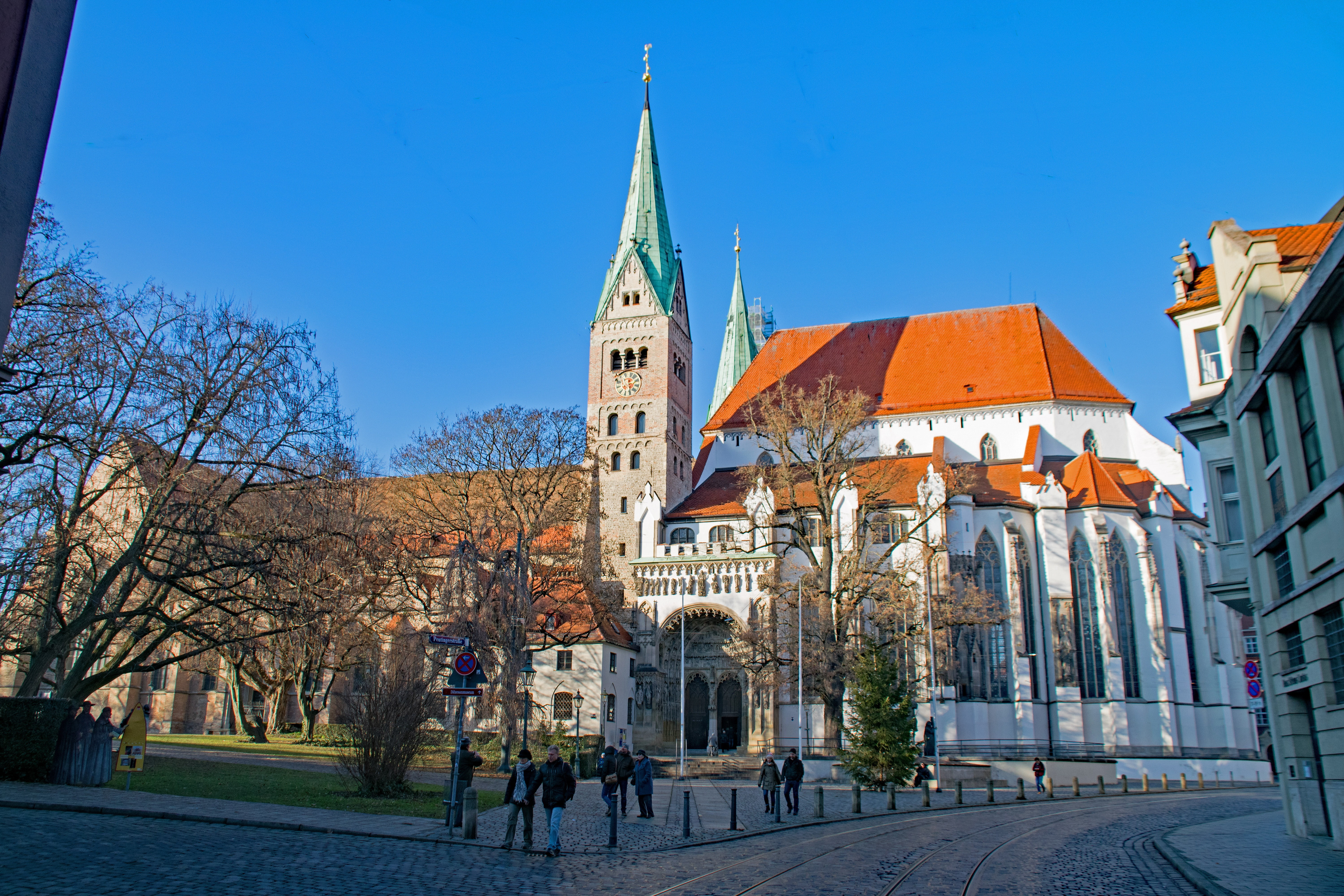 building, the past, history, urban Scene, old, incidental people, place of worship, famous Place, places of interest, architecture, blue, travel destinations, HD Wallpaper