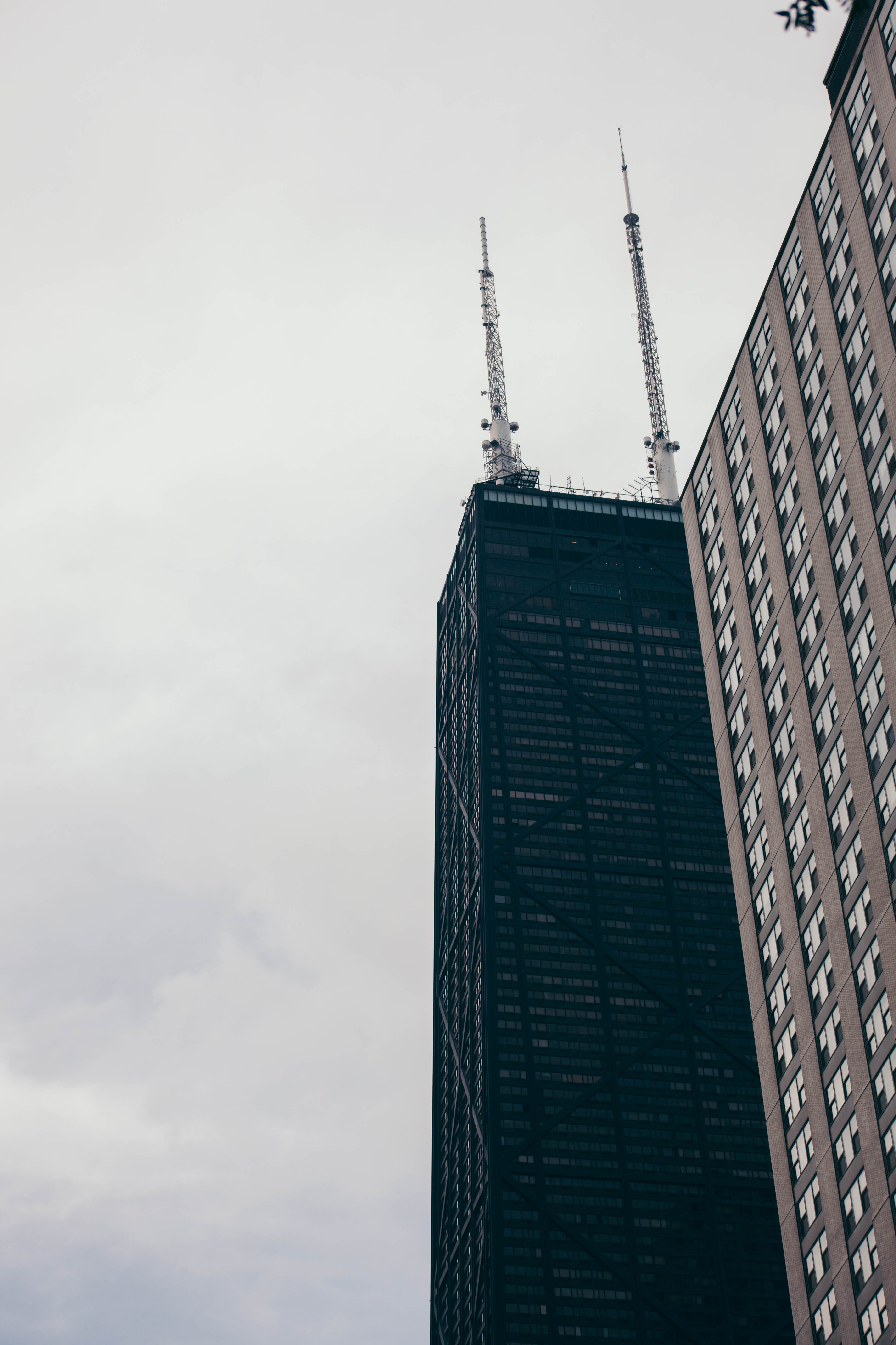 architecture, building exterior, skyscraper, low angle view, tall - high, building, city, 5K, united states, spire, no people, tower, nature, cloud - sky, Phone HD Wallpaper