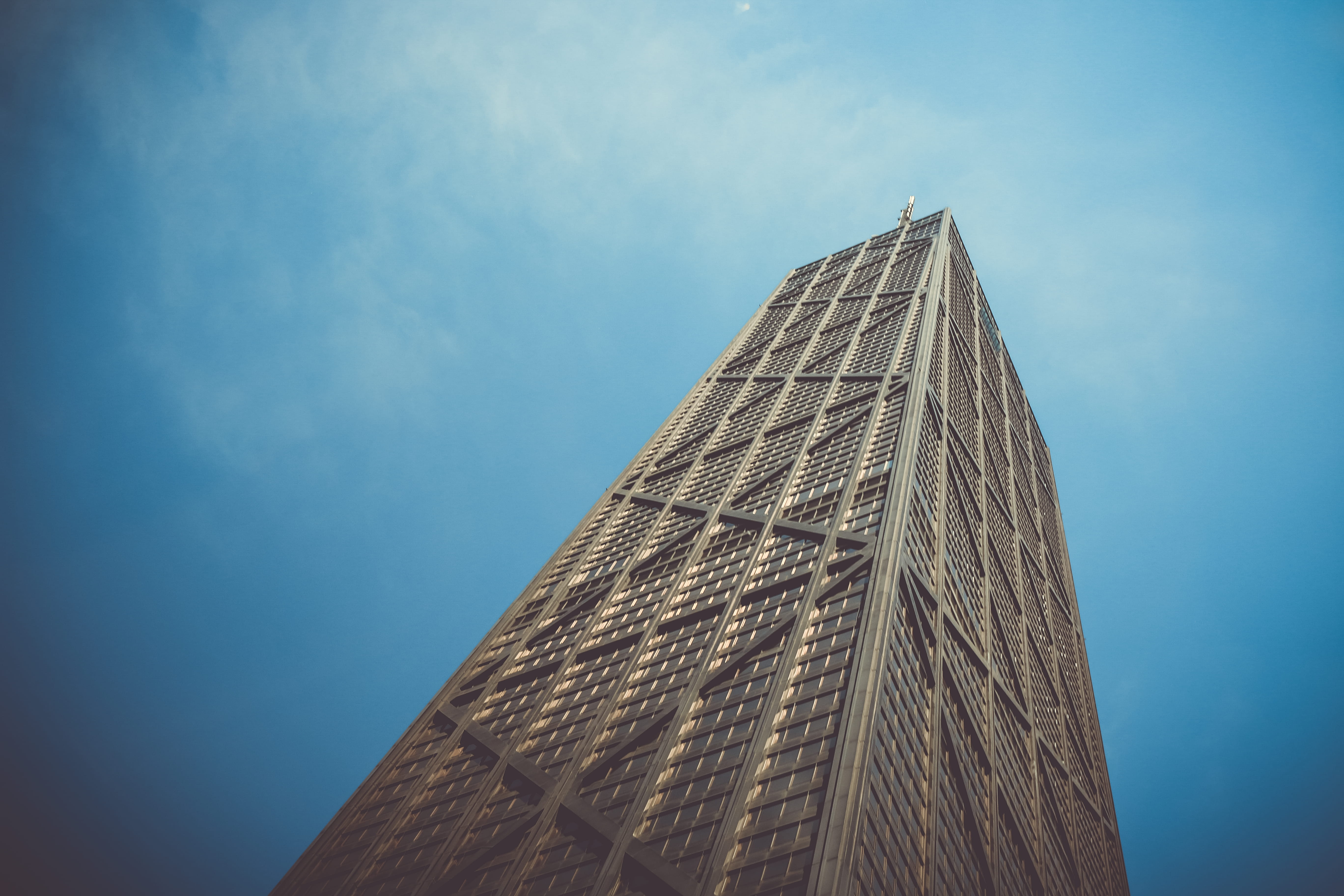 sears tower, 5K, built structure, office building exterior, skyscraper, modern, low angle view, building, city, united states, architecture, chicago, no people, HD Wallpaper