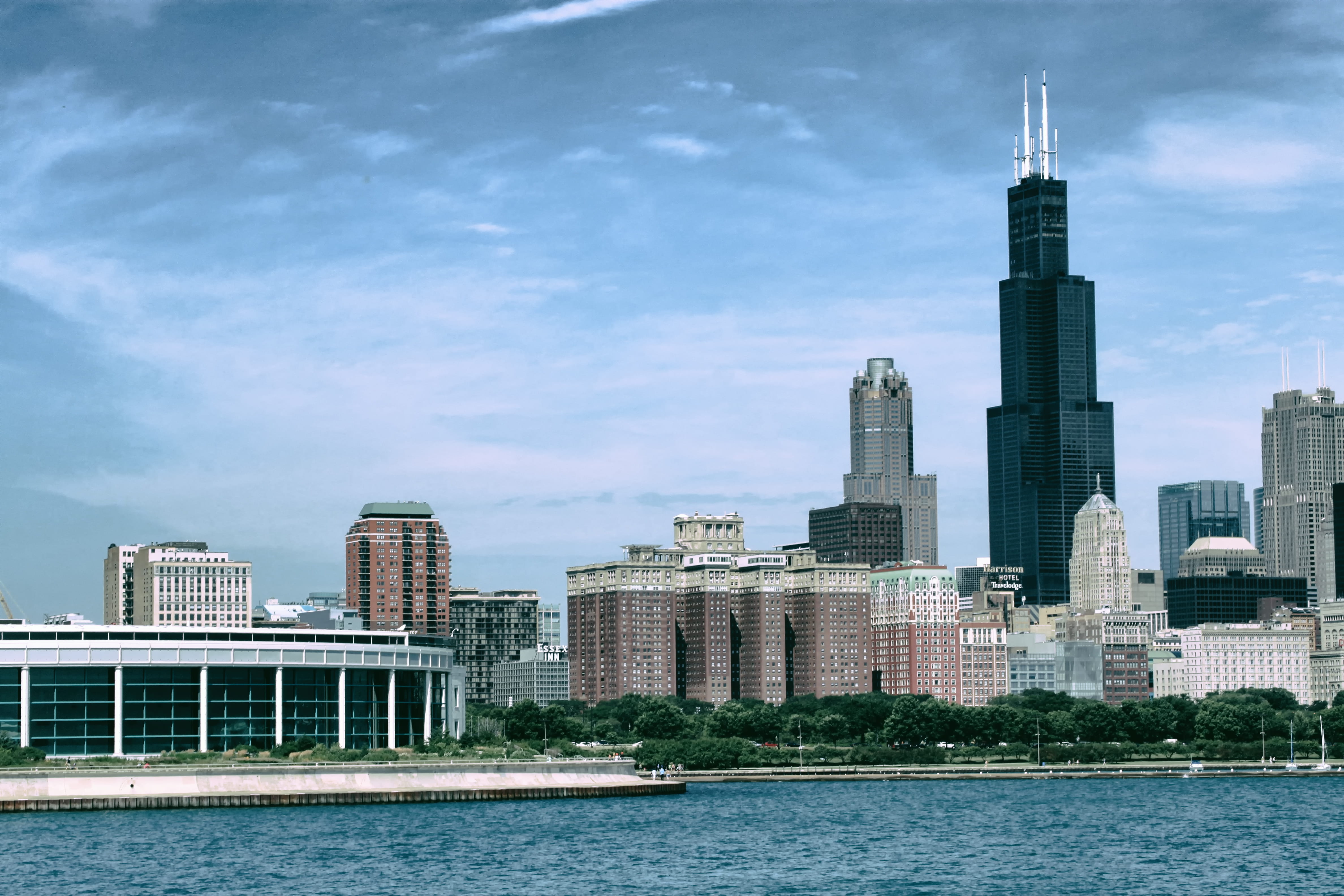 modern, aquarium, building exterior, building, sky, sears tower, river, city, office building exterior, no people, tall - high, united states, cities, 4K, HD Wallpaper