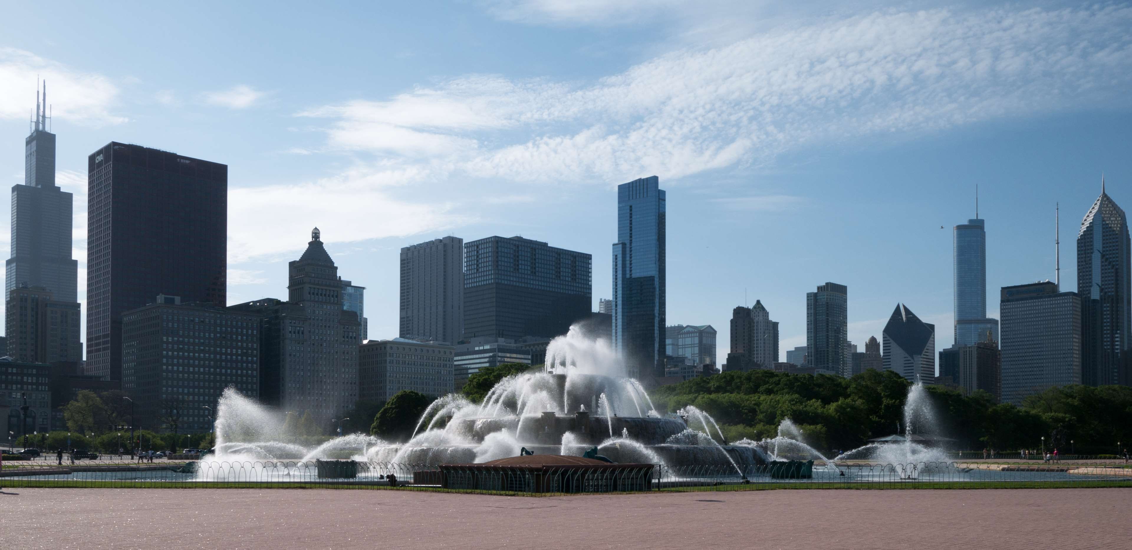 travel destinations, building exterior, nature, buckingham, cloud - sky, skyline view, daytime, long exposure, fountain, modern, outdoors, building, urban skyline, HD Wallpaper