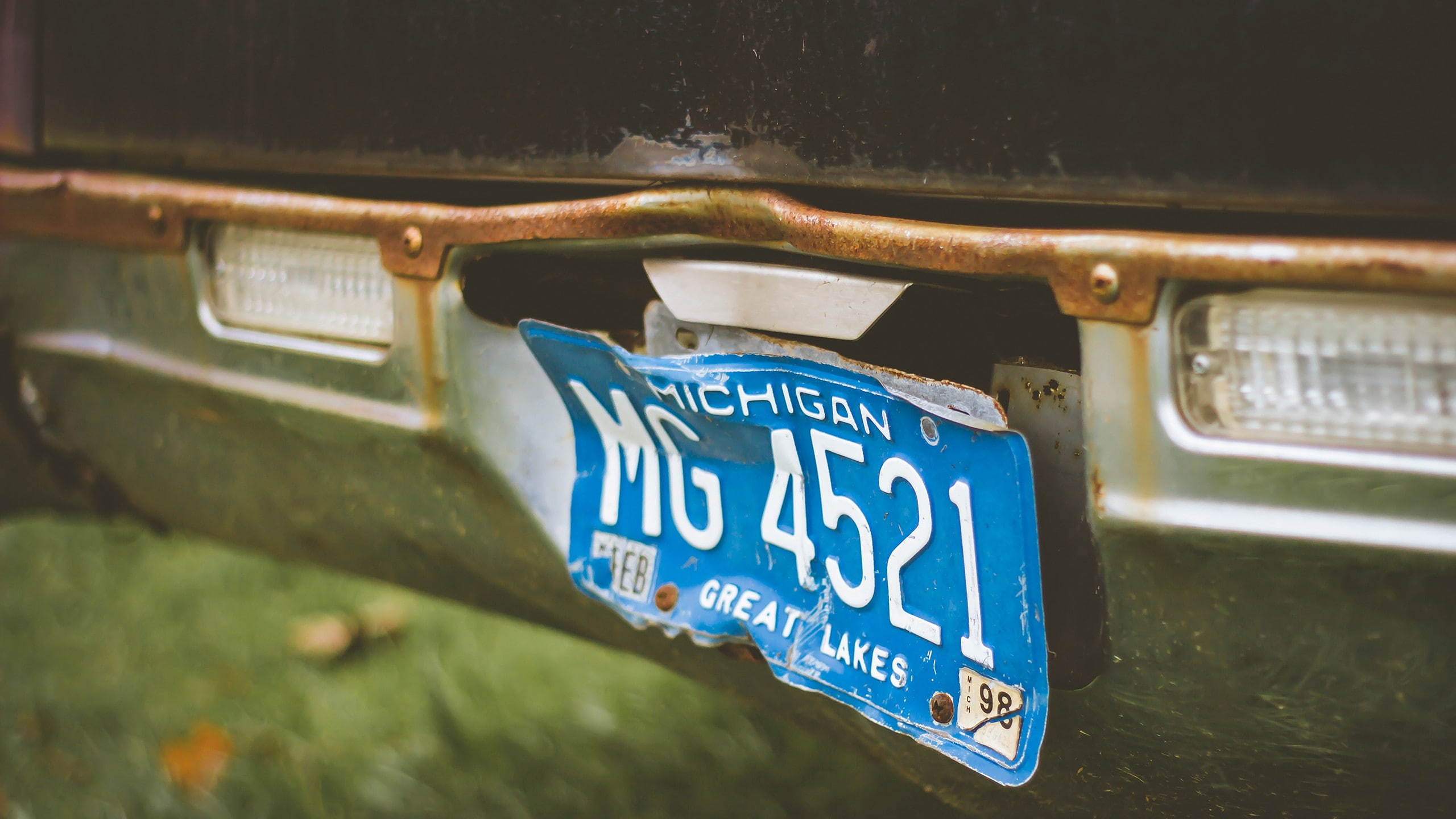 Michigan, licence plates, 2K, no people, communication, non-western script, transportation, motor vehicle, close-up, metal, mode of transportation, car, HD Wallpaper