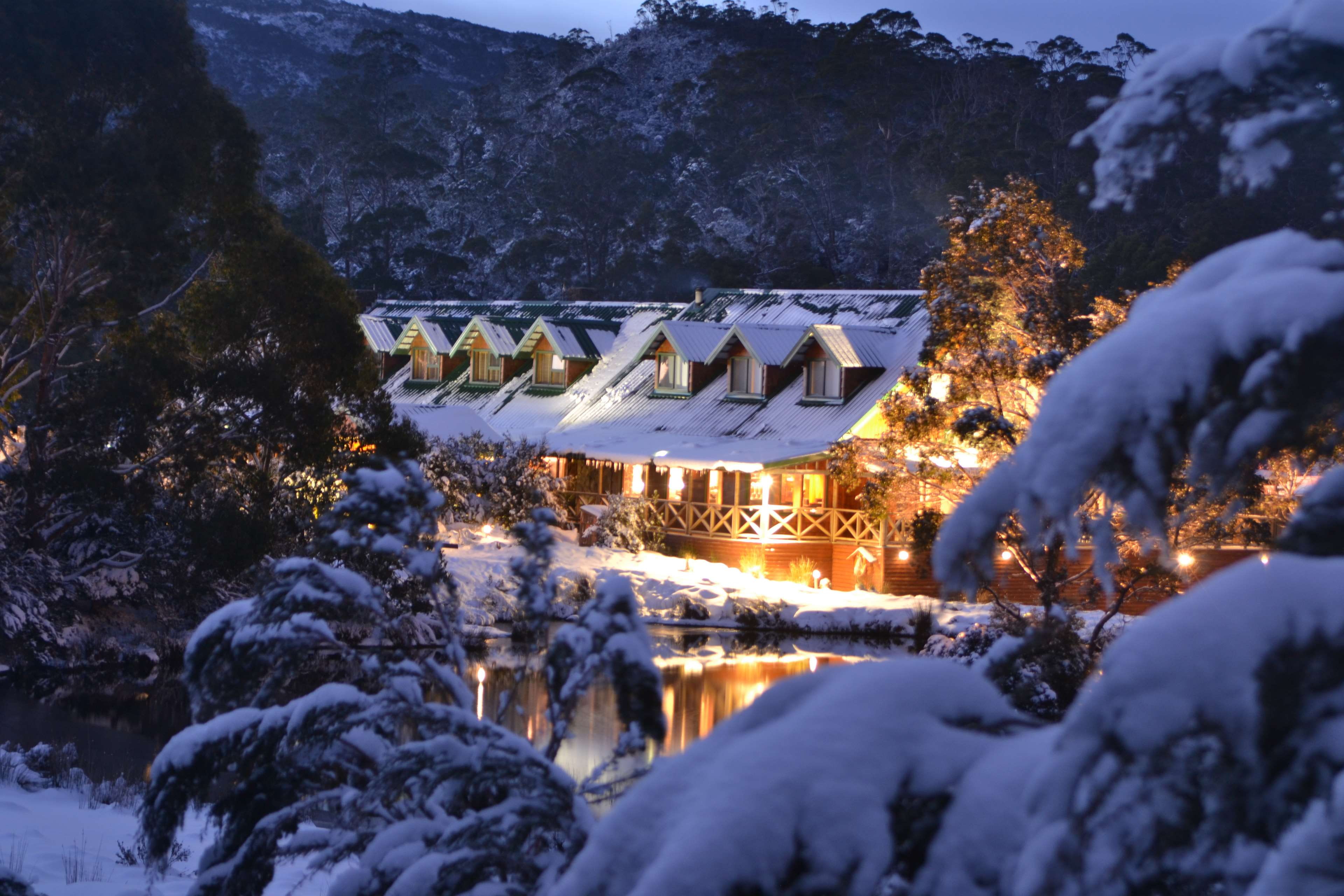 building exterior, architecture, scenics - nature, lodge, outdoors, tasmania, nature, travel, tree, cold temperature, travel destinations, plant, cradle mountain lodge, HD Wallpaper