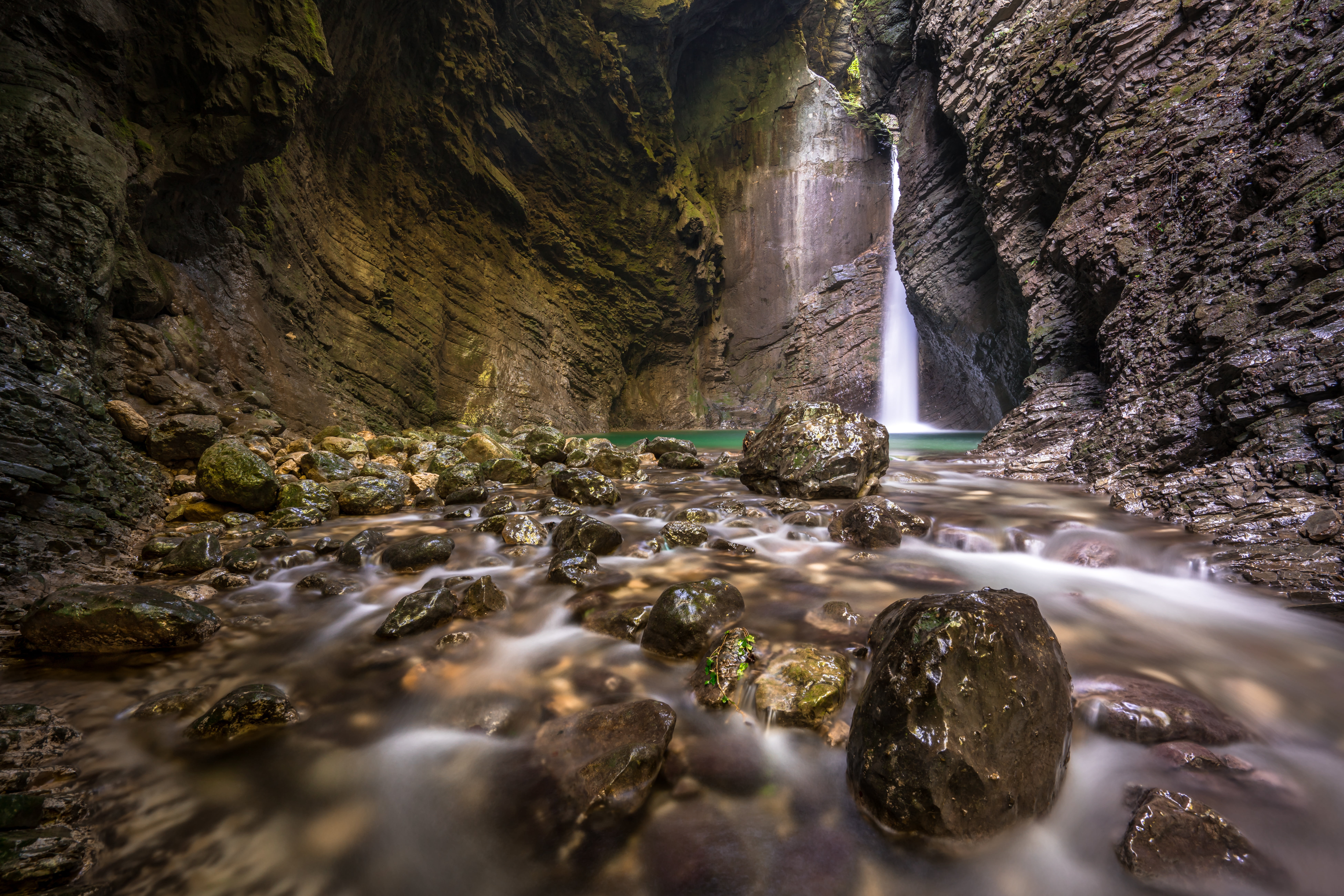 travel, blurred motion, scenics - nature, solid, stream, falling water, natural, water, surface level, motion, rock - object, dom, river, 8K, flowing water, HD Wallpaper