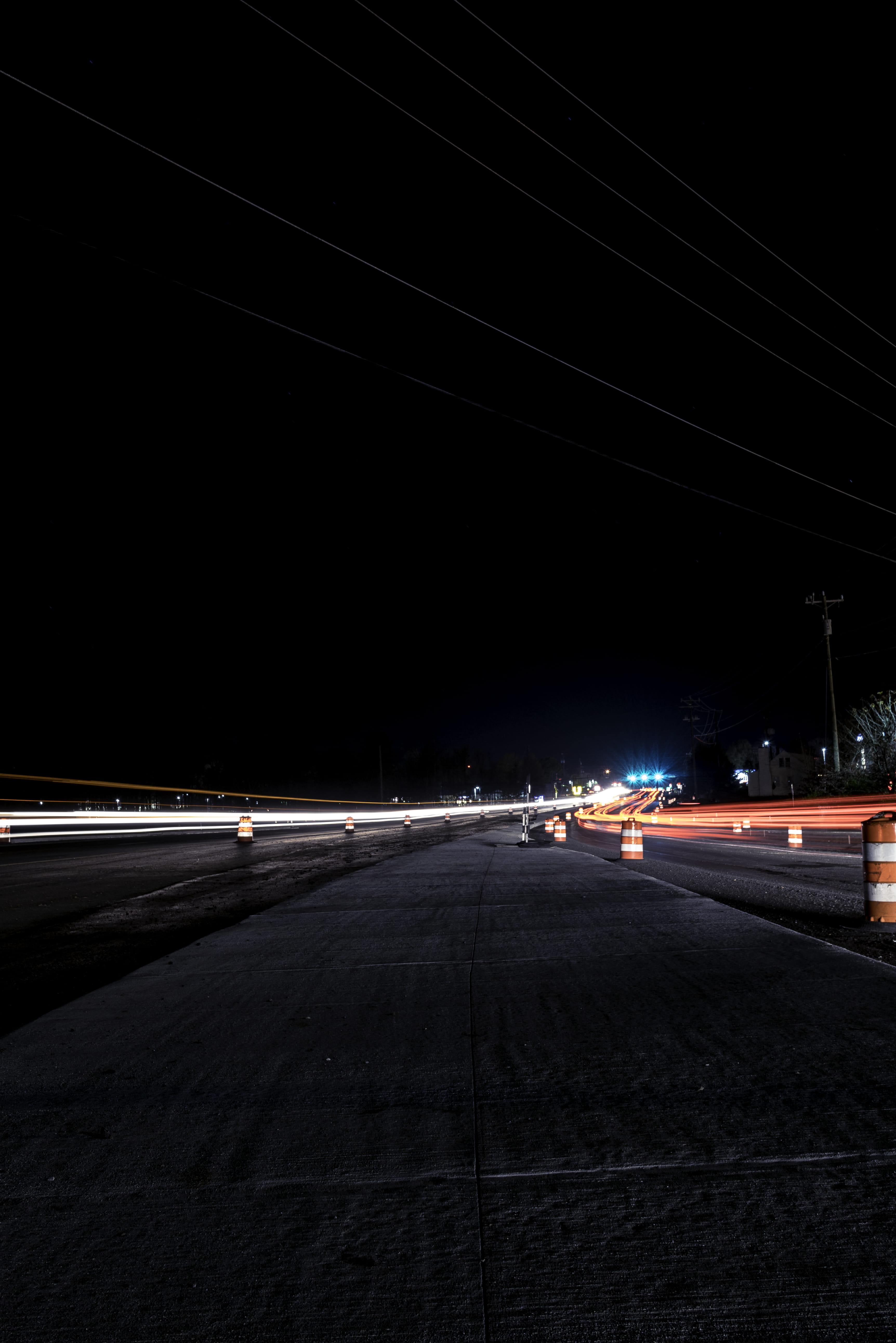 road, illuminated, sony, green, colors, night, red, mode of transportation, architecture, stafford, no people, nature, night time, car, united states, motor vehicle, Phone HD Wallpaper