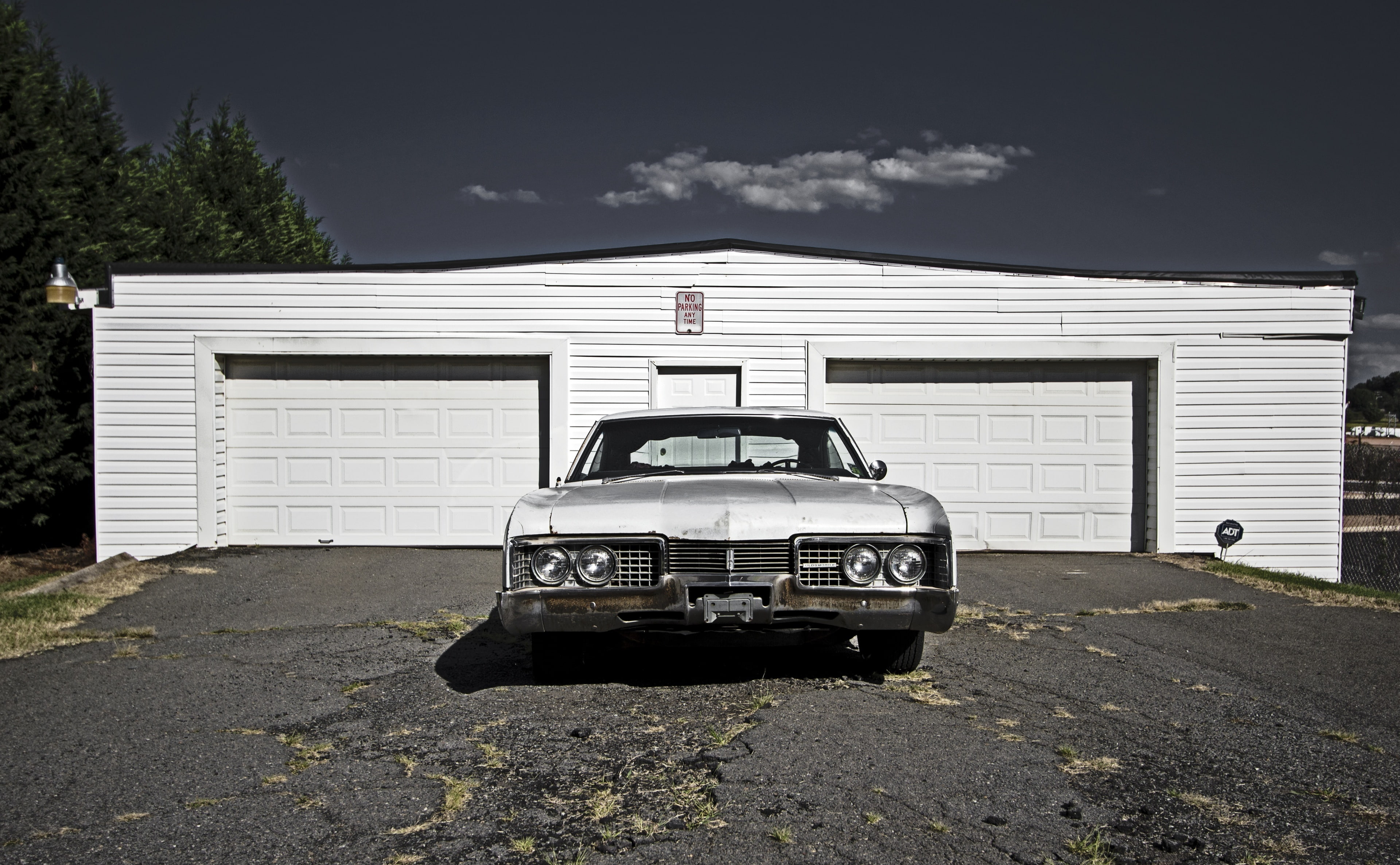 canon, car, creativecommons, 4K, building exterior, transportation, architecture, Classic Cars, land vehicle, parking, city, oldsmobile, built structure, HD Wallpaper