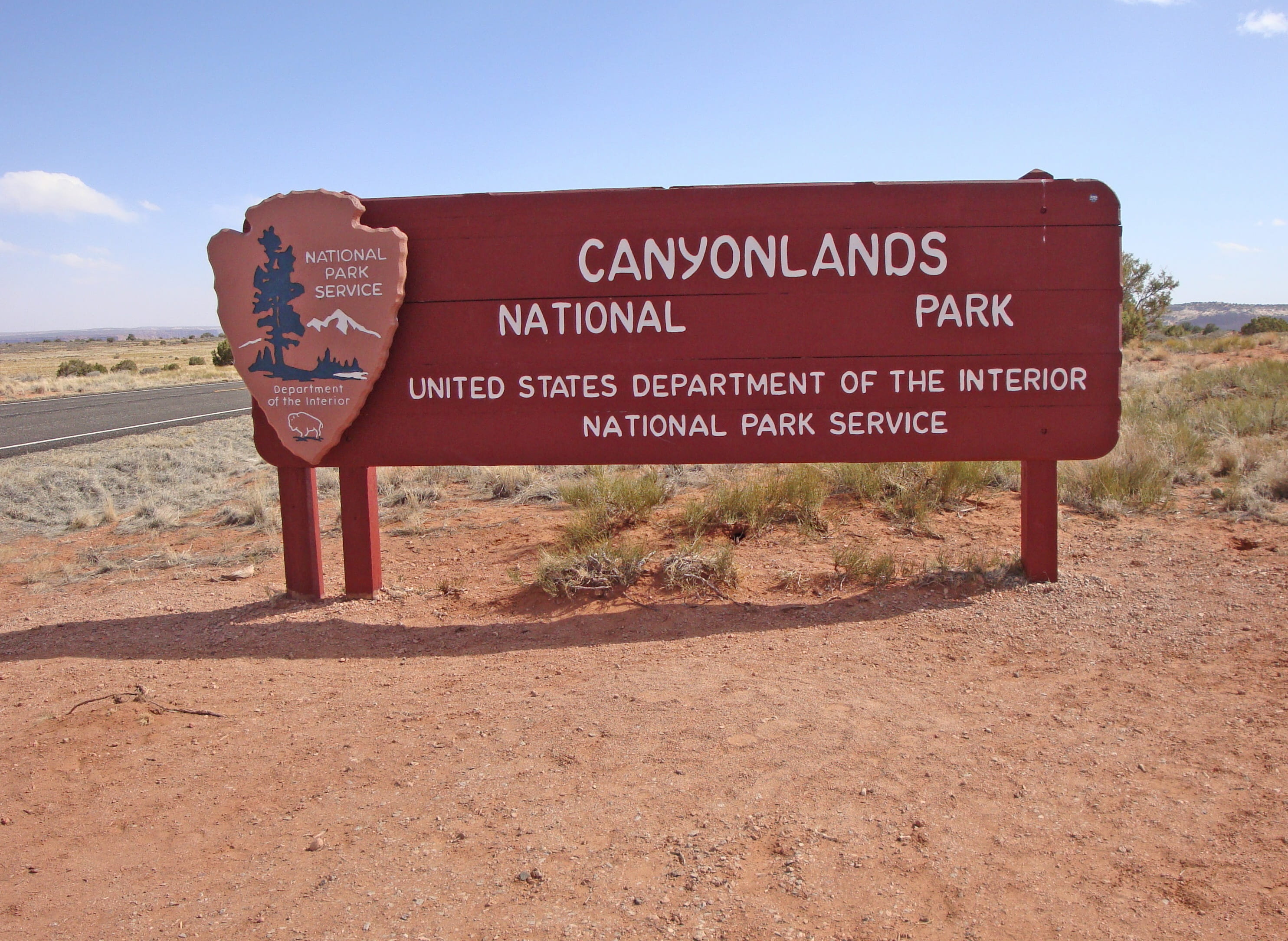 national park, outdoors, canyon, danger, gorge gorges, no people, 2K, message, Canyonlands, climate, entrance, day, information sign, National Park, text, HD Wallpaper