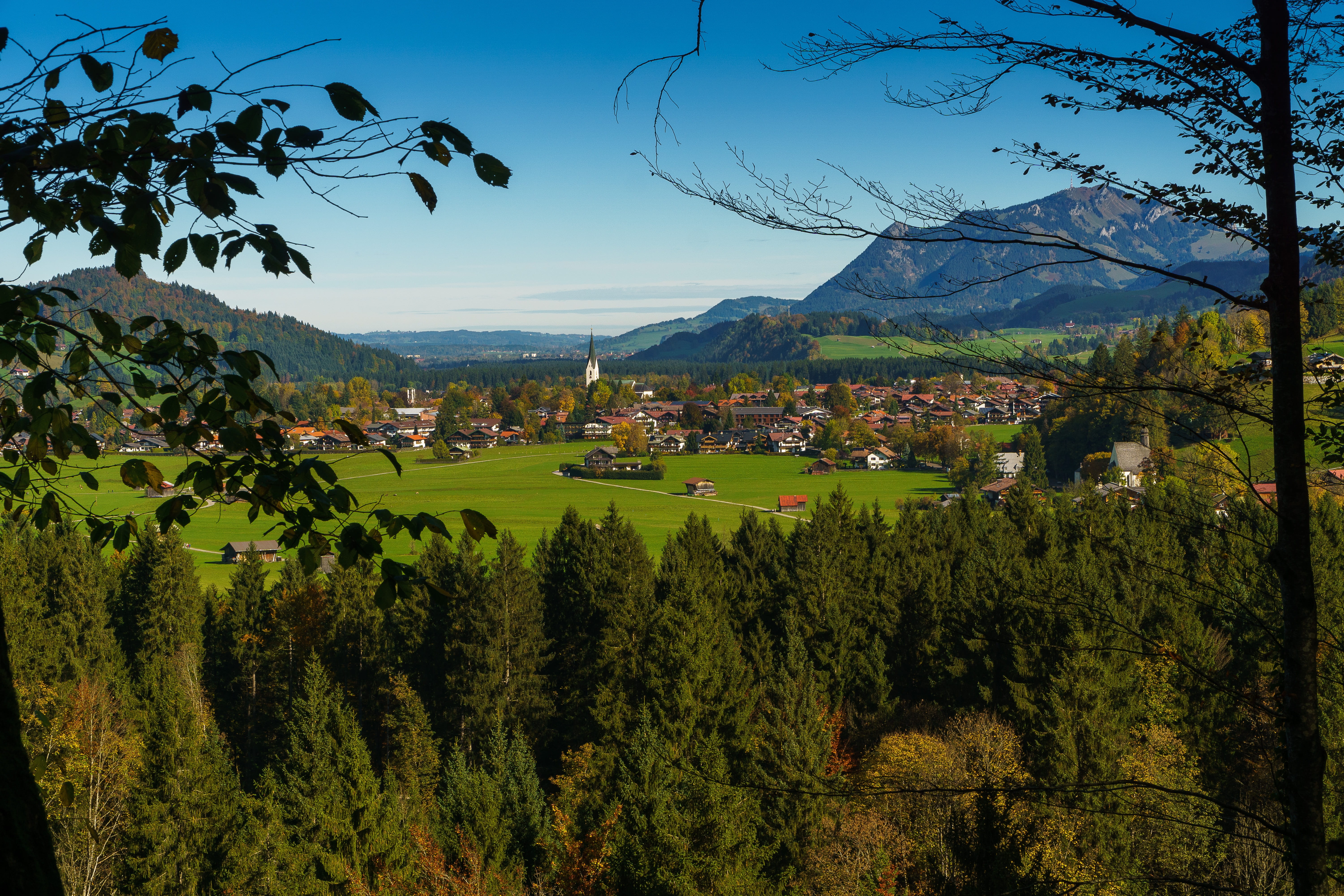 building, oberstdorf, plant, tranquility, architecture, outdoors, mountains, alpine, allgäu, grassy knoll, beauty in nature, mountain, day, sky, mountain panorama, HD Wallpaper