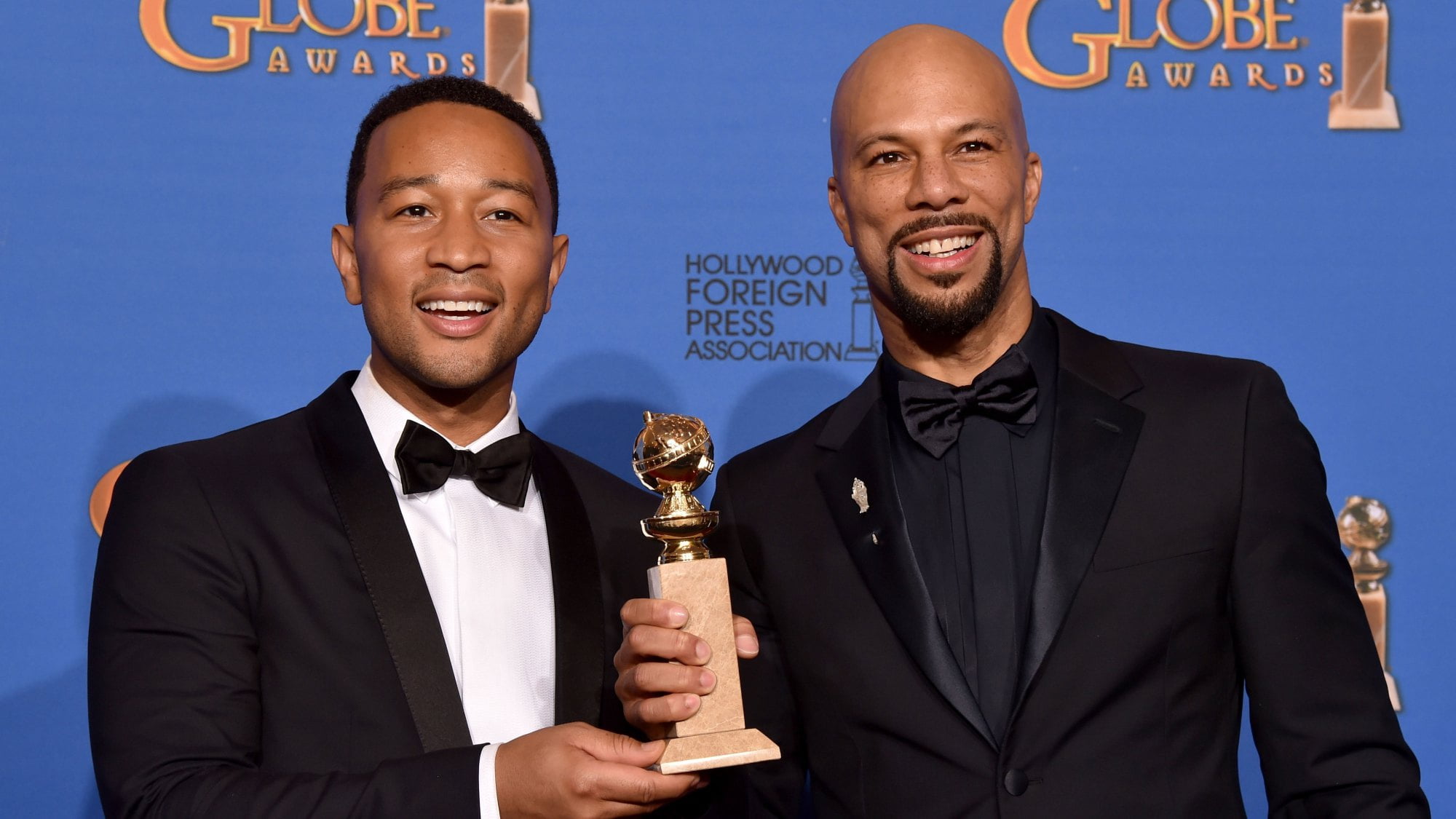 adult, portrait, men, 2015, males, holding, business, emotion, golden globe award, success, waist up, john legend, positive emotion, s, people, smiling, HD Wallpaper