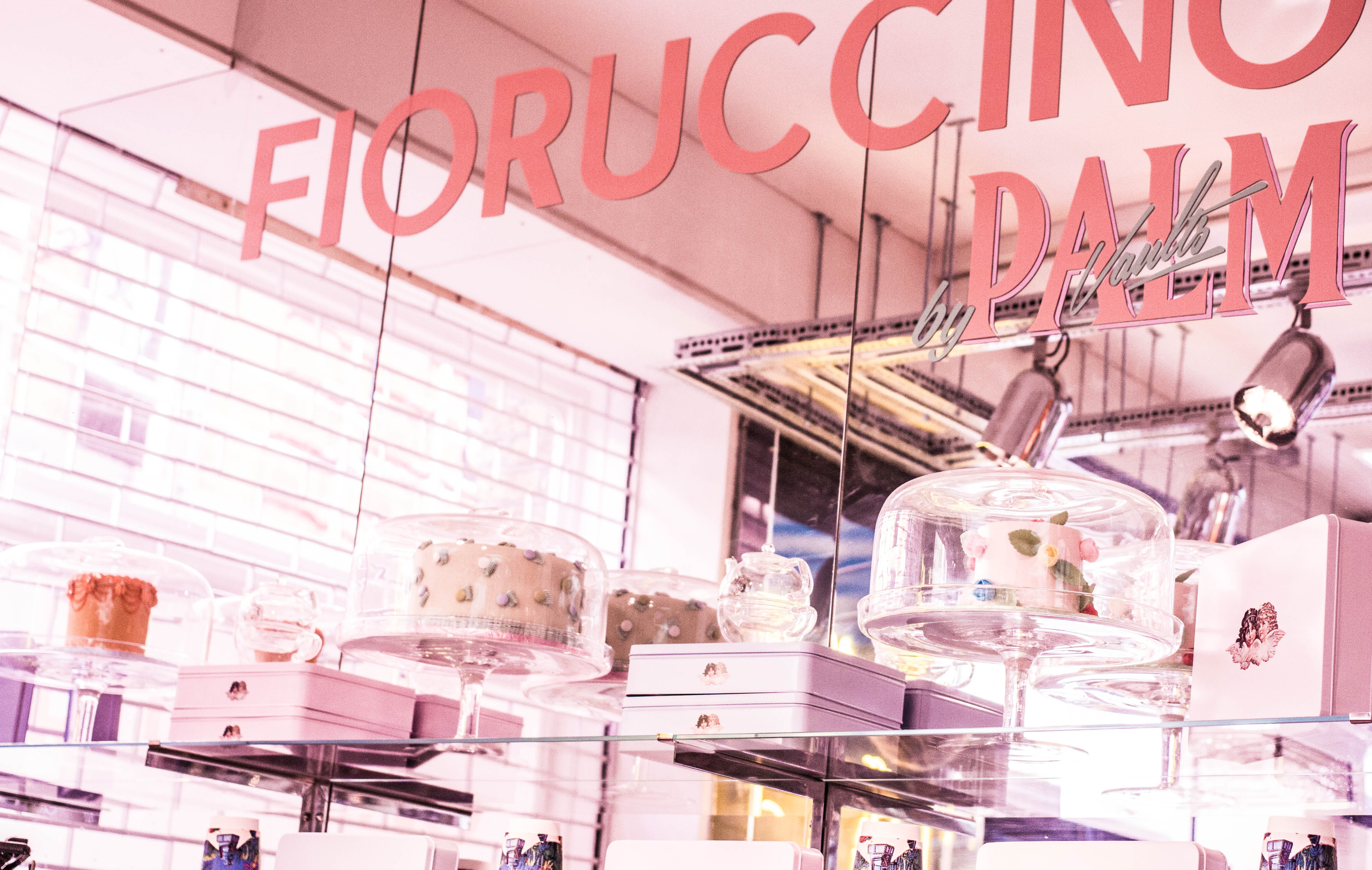 london, transparent, sign, fiorucci, cake, glass - material, food, low angle view, no people, palm vaults, information, cakes, western script, retail, business, HD Wallpaper