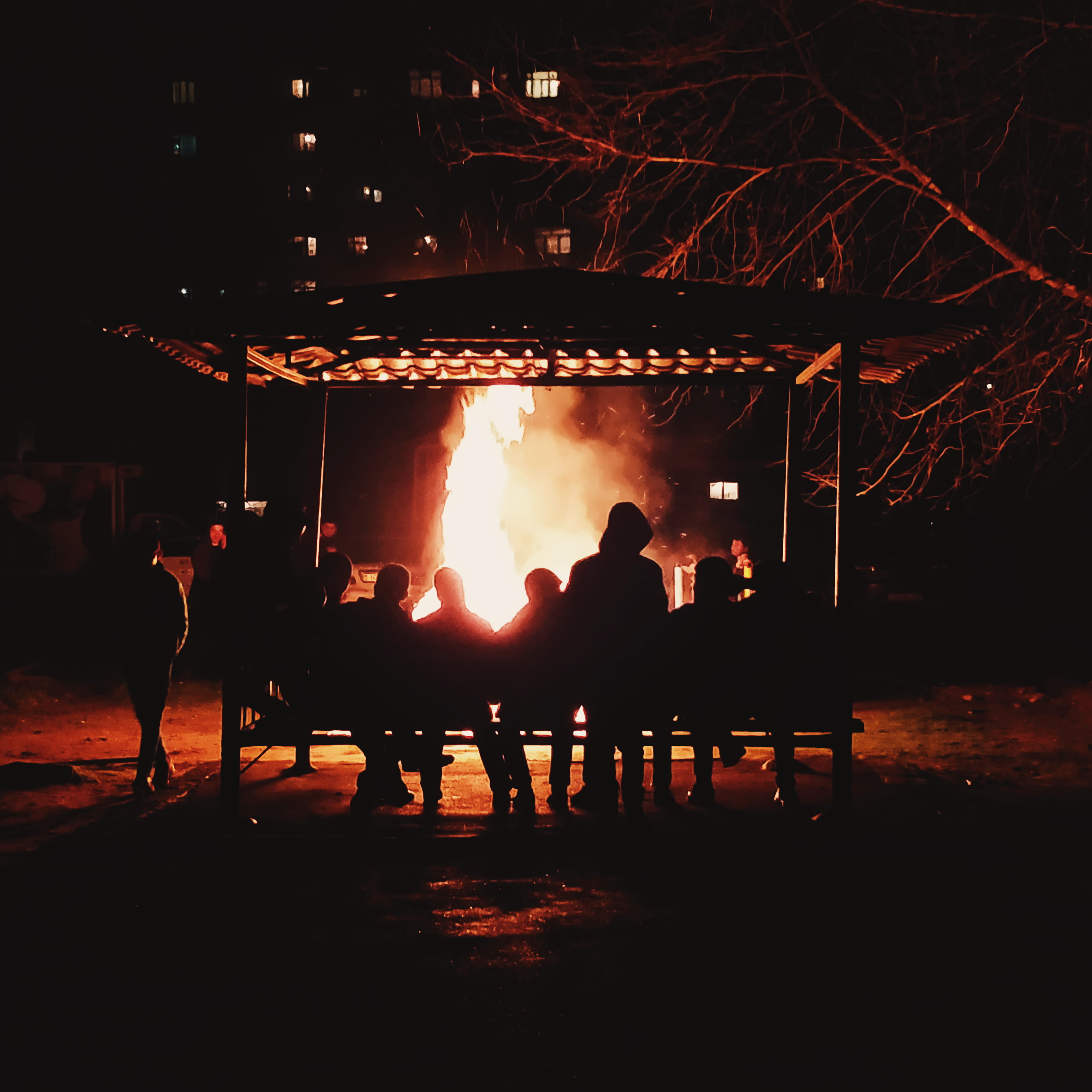 men, azerbaijan, night, nature, people, group of people, heat - temperature, flame, burning, baku, dark, lifestyles, leisure activity, sitting, 2K, outdoors, Phone HD Wallpaper