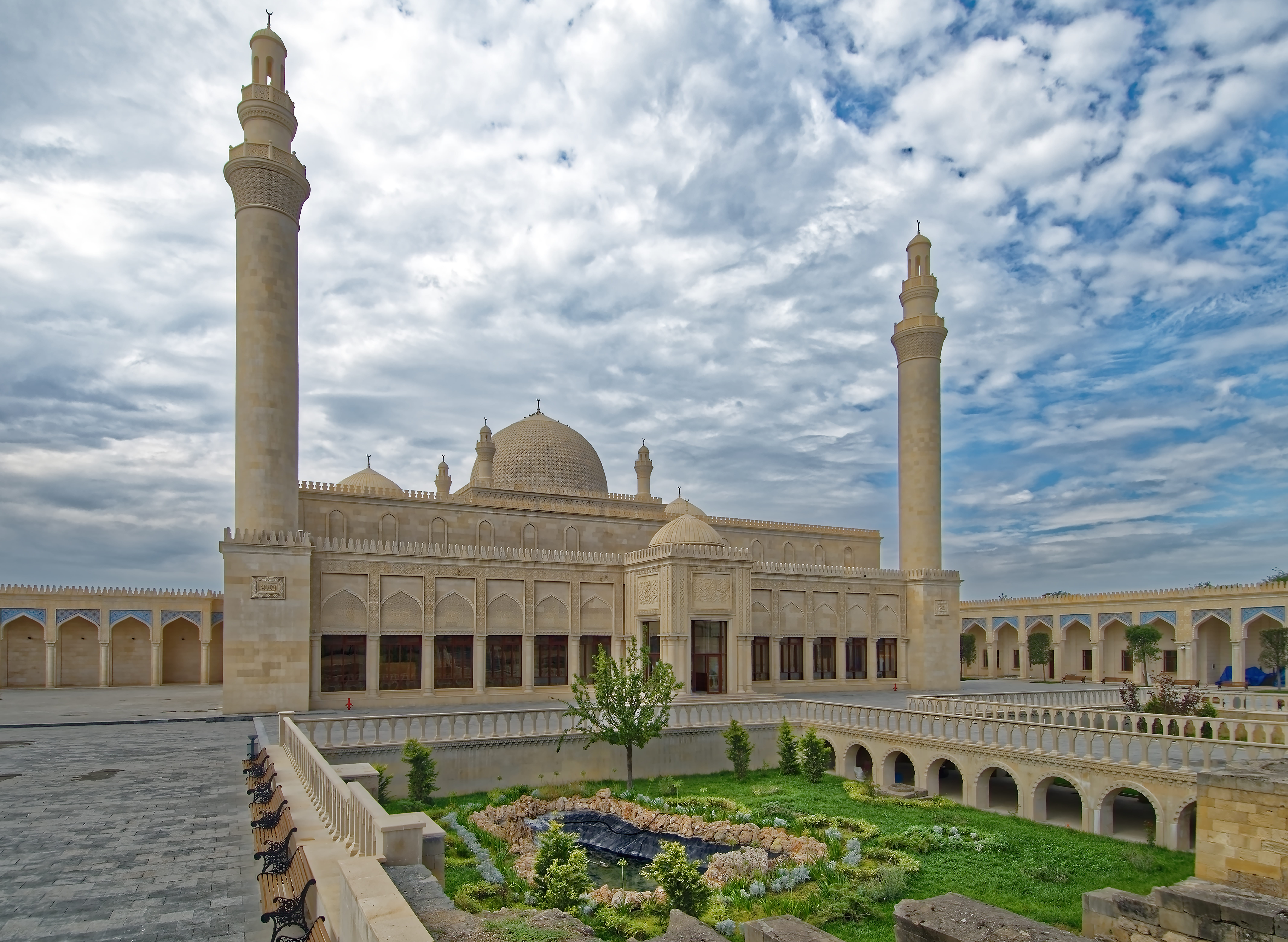 city, travel, juma mosque, nature, religion, arch, it, islam, building, azerbaijan, cloud - sky, outdoors, 8K, colonnade, incidental people, tourism, building exterior, HD Wallpaper
