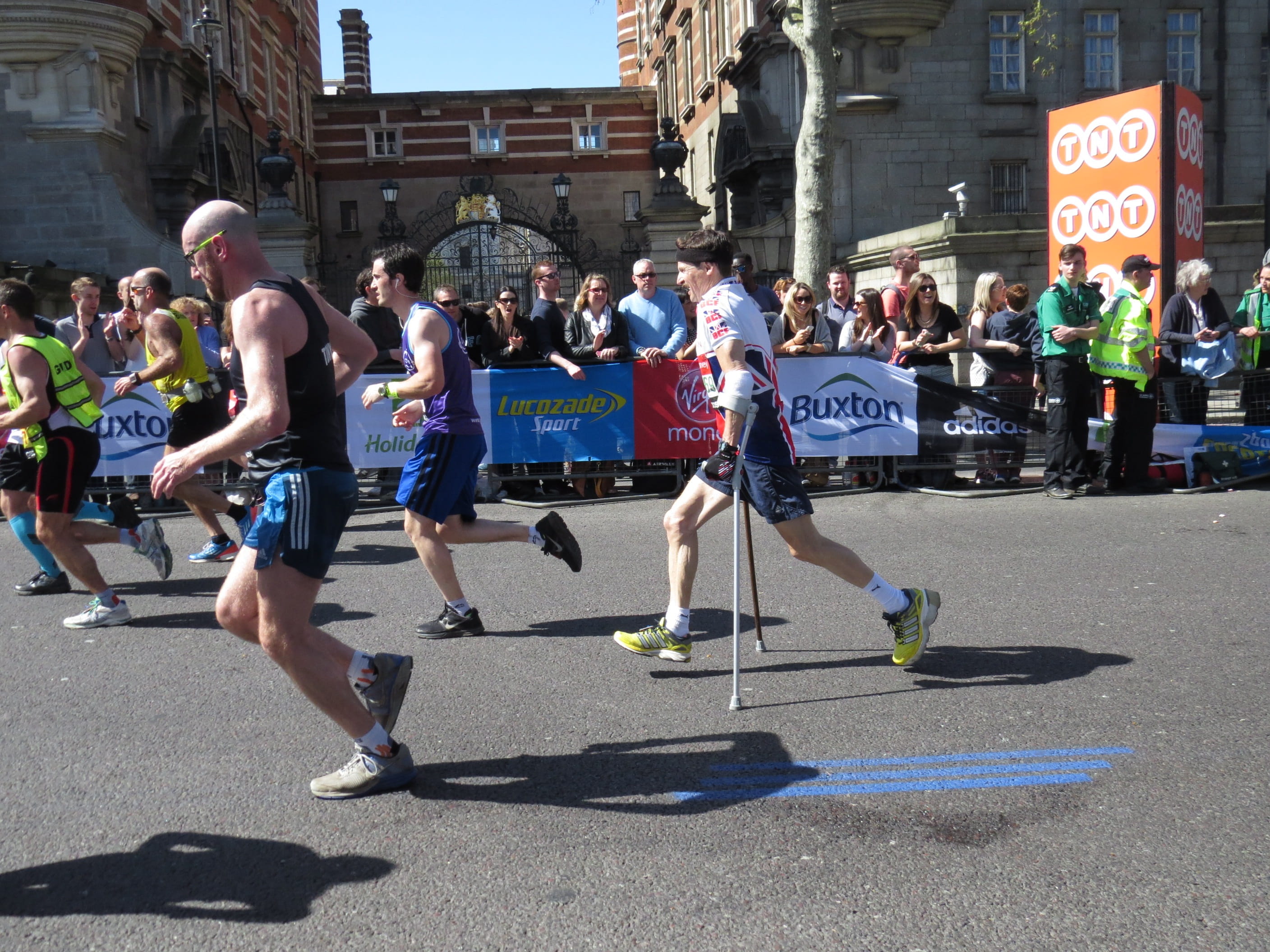 persistence, built structure, energy, attitude, real people, building exterior, women, marathon, crowd, sport, city, architecture, 2K, group of people, HD Wallpaper