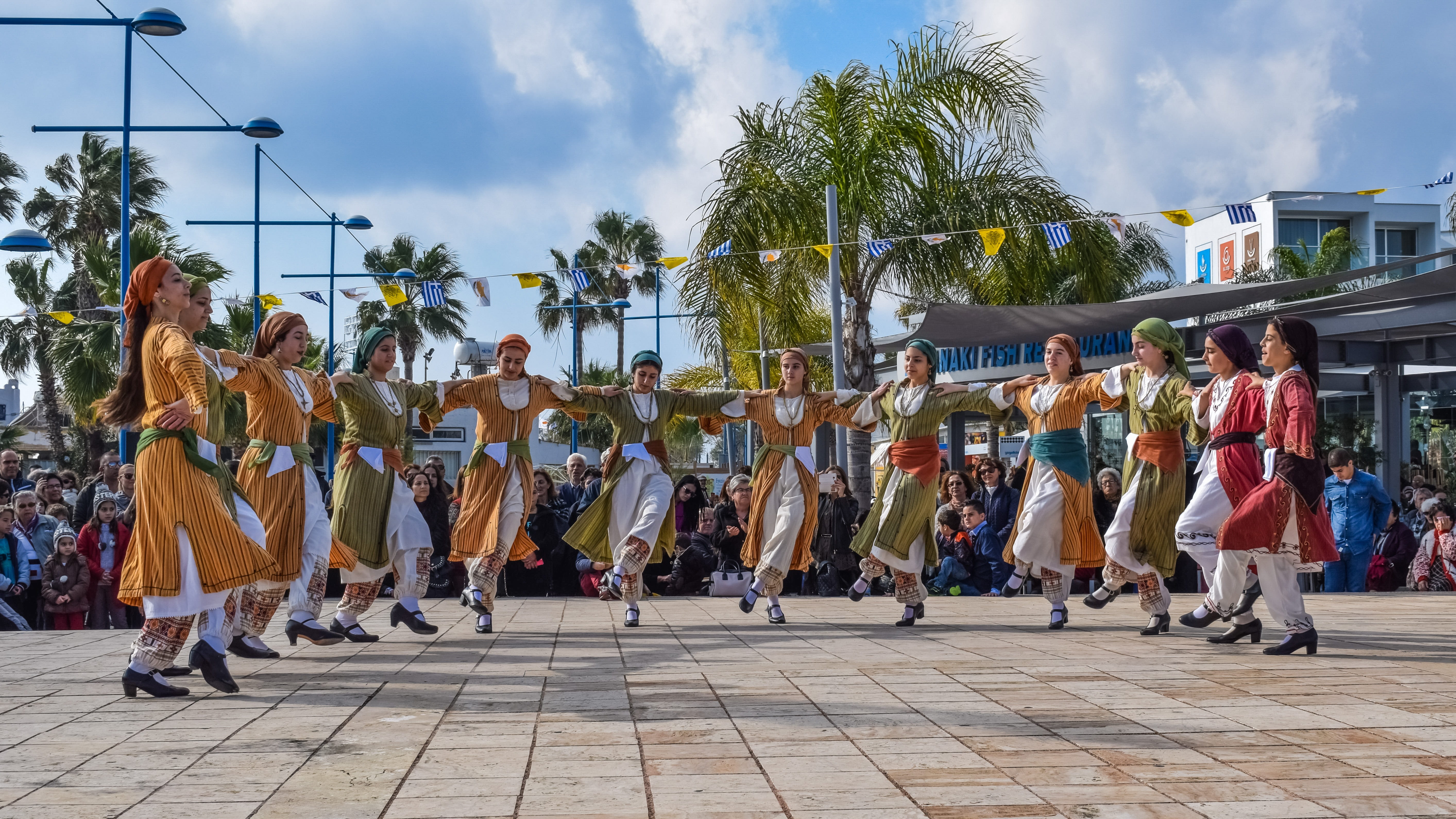 day, building exterior, Motion, dancing, culture, outdoors, uniform, built structure, performance, architecture, tree, tradition, nature, city, performing arts event, HD Wallpaper