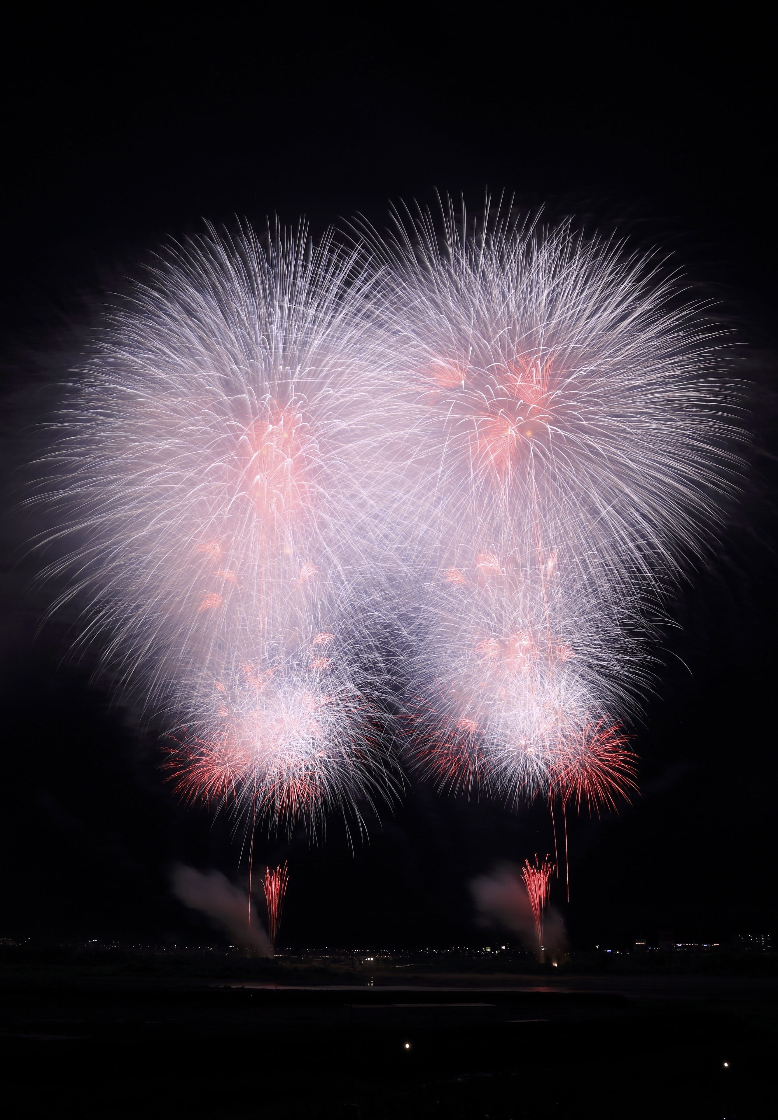 motion, firework - Man Made Object, event, red, multi Colored, illuminated, traditional Festival, fire - Natural Phenomenon, explosive, nature, celebration, Phone HD Wallpaper