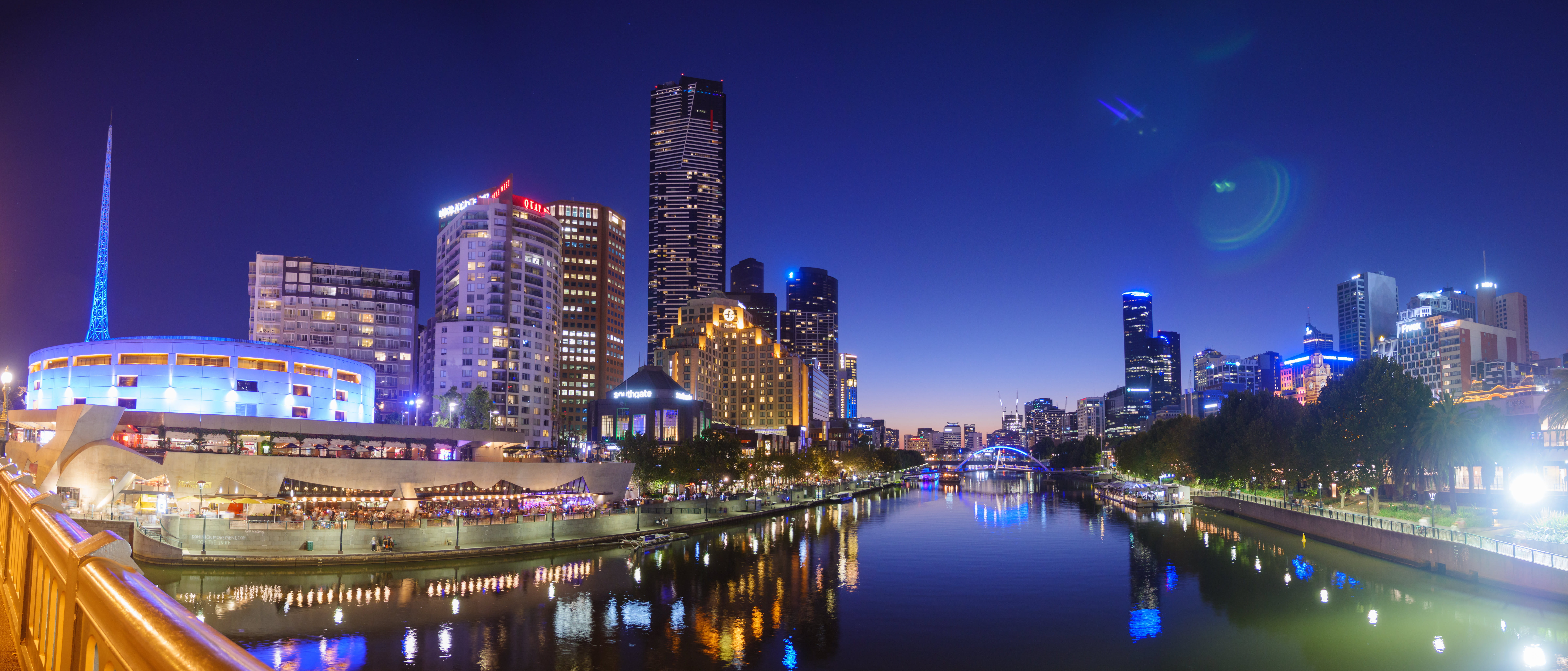 built structure, 8K, blue hour, tall - high, building, sun, office, bridge, city, illuminated, light, australia, queens bridge, night, water, street, princes bridge, HD Wallpaper