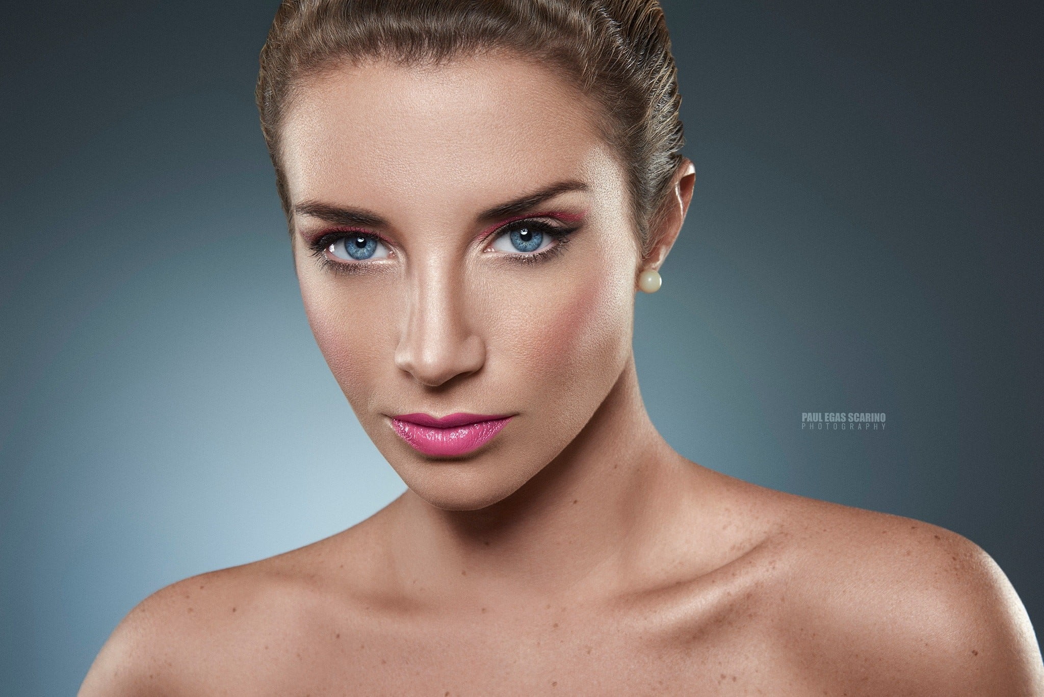gray background, blue background, portrait, Paul Egas Scarino, face, human face, 1080P, women, one person, blue eyes, body part, adult, beautiful woman, HD Wallpaper