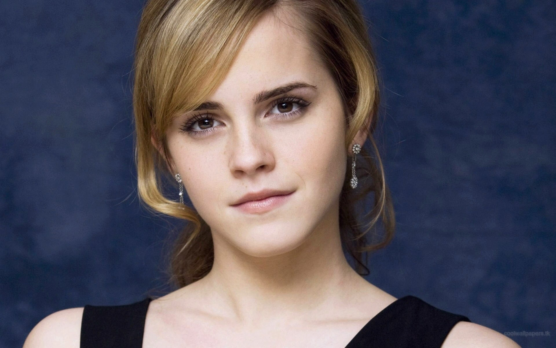 actress, contemplation, adult, celebrity, looking at camera, 1080P, one person, Emma Watson, studio shot, face, close-up, indoors, human face, blond hair, HD Wallpaper