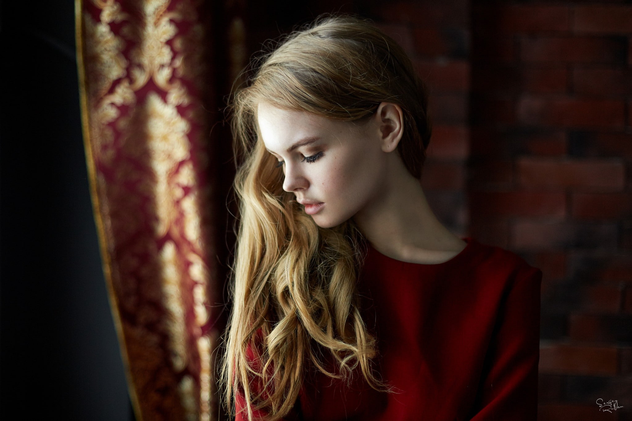 Anastasia Scheglova, looking, portrait, young women, 1080P, one person, looking down, women, depression - sadness, long hair, headshot, teenager, blond hair, HD Wallpaper