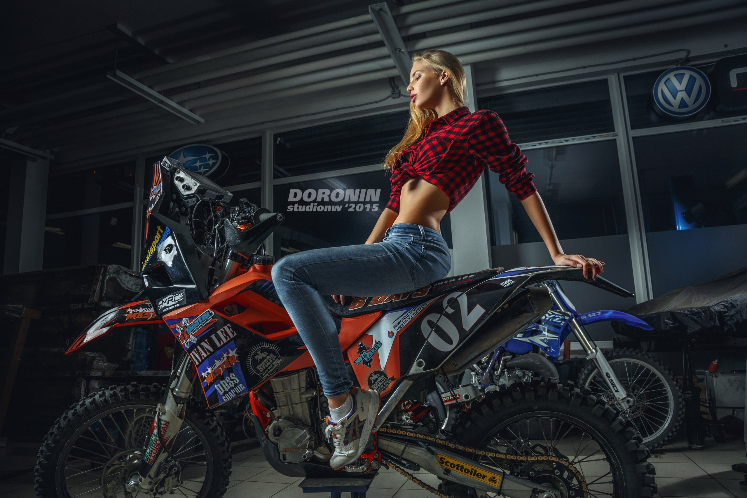 blonde, closed eyes, 2K, women, jeans, sitting, sneakers, model, skinny, Lenok Nikitina, pants, motorcycle, HD Wallpaper
