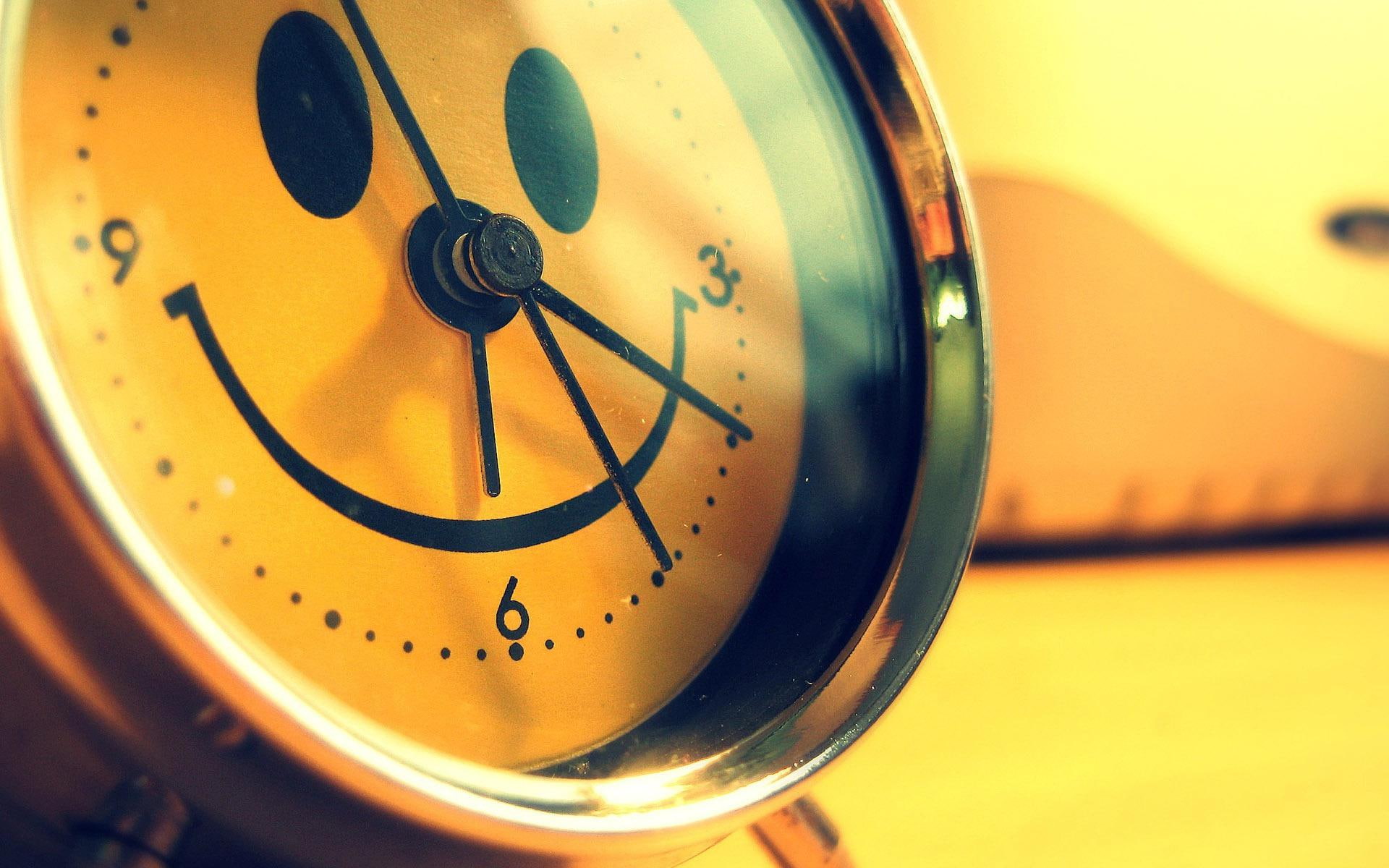 1920x1200, photography, analog, framed, gold, alarm, printed, face, table, black, yellow, 1080P, clock, smiley, HD Wallpaper