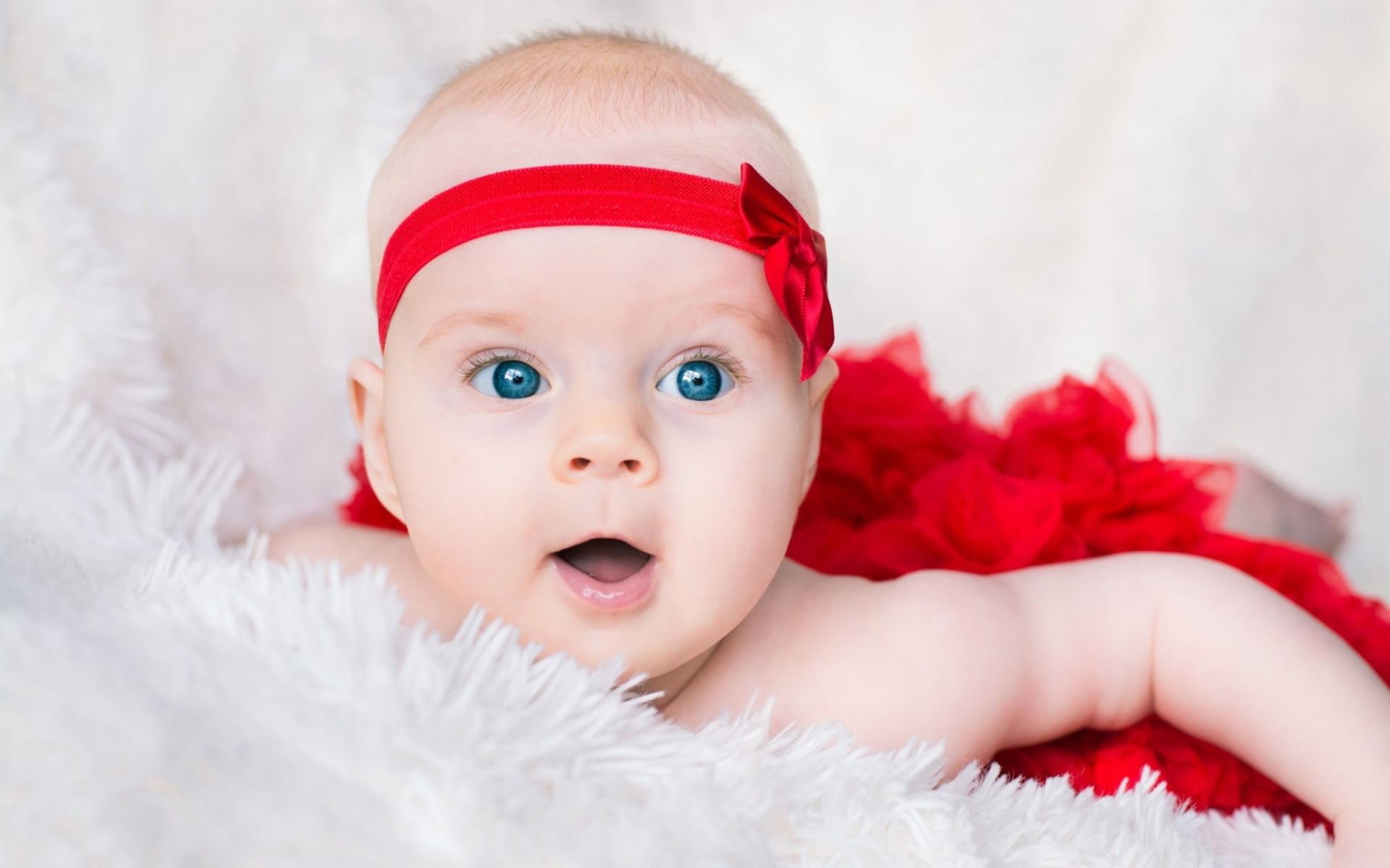 indoors, human body part, red, clothing, looking at camera, blue, one person, child, cute, christmas, pink, hat, mouth open, celebration, innocence, young, HD Wallpaper