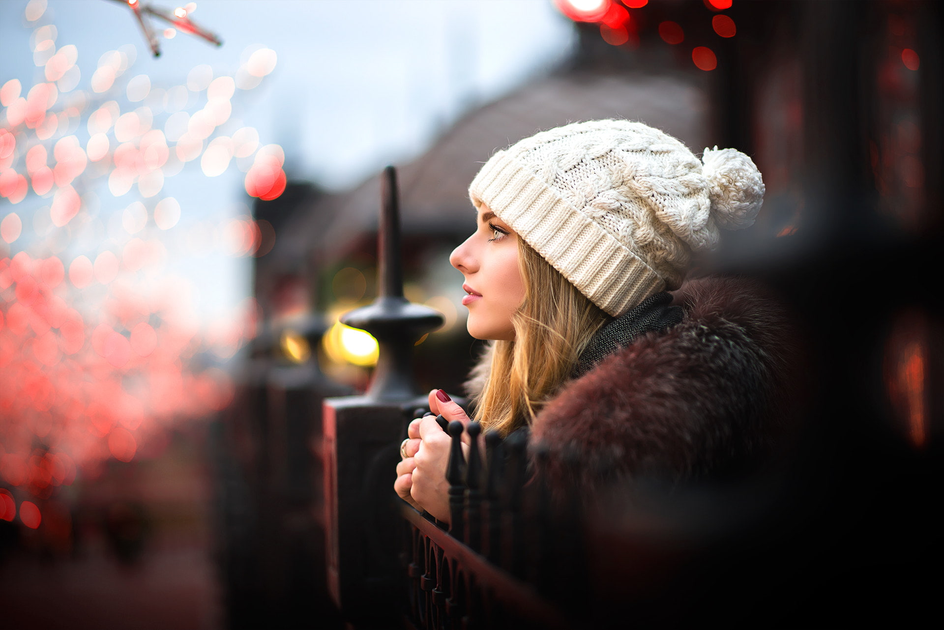 beautiful woman, looking, one person, women outdoors, hair, outdoors, lights, hat, young women, red nails, blue eyes, looking into the distance, winter, HD Wallpaper