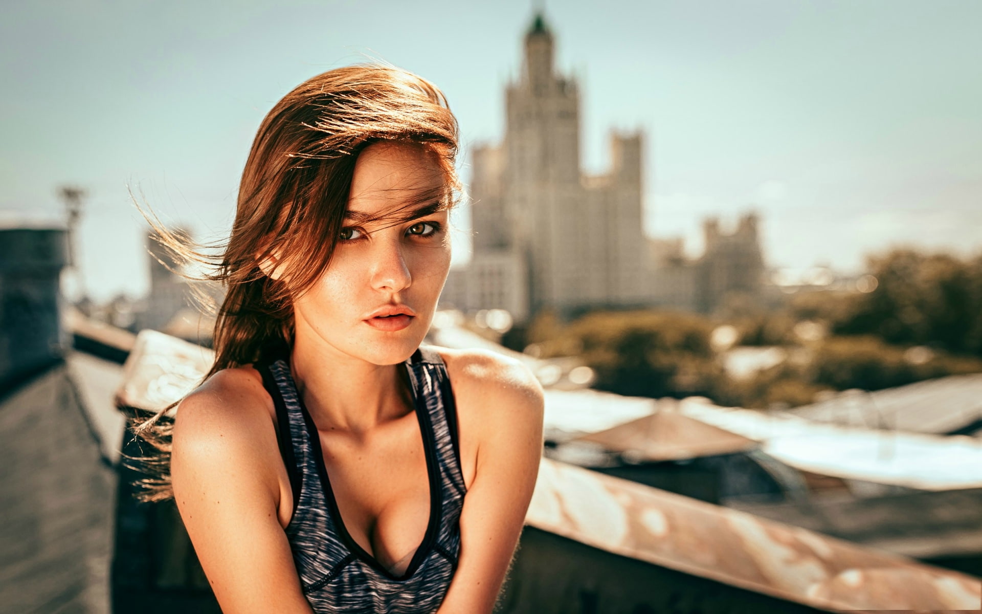 brown eyes, 1080P, Marie Marvingt, rooftops, women, brunette, grey tops, HD Wallpaper