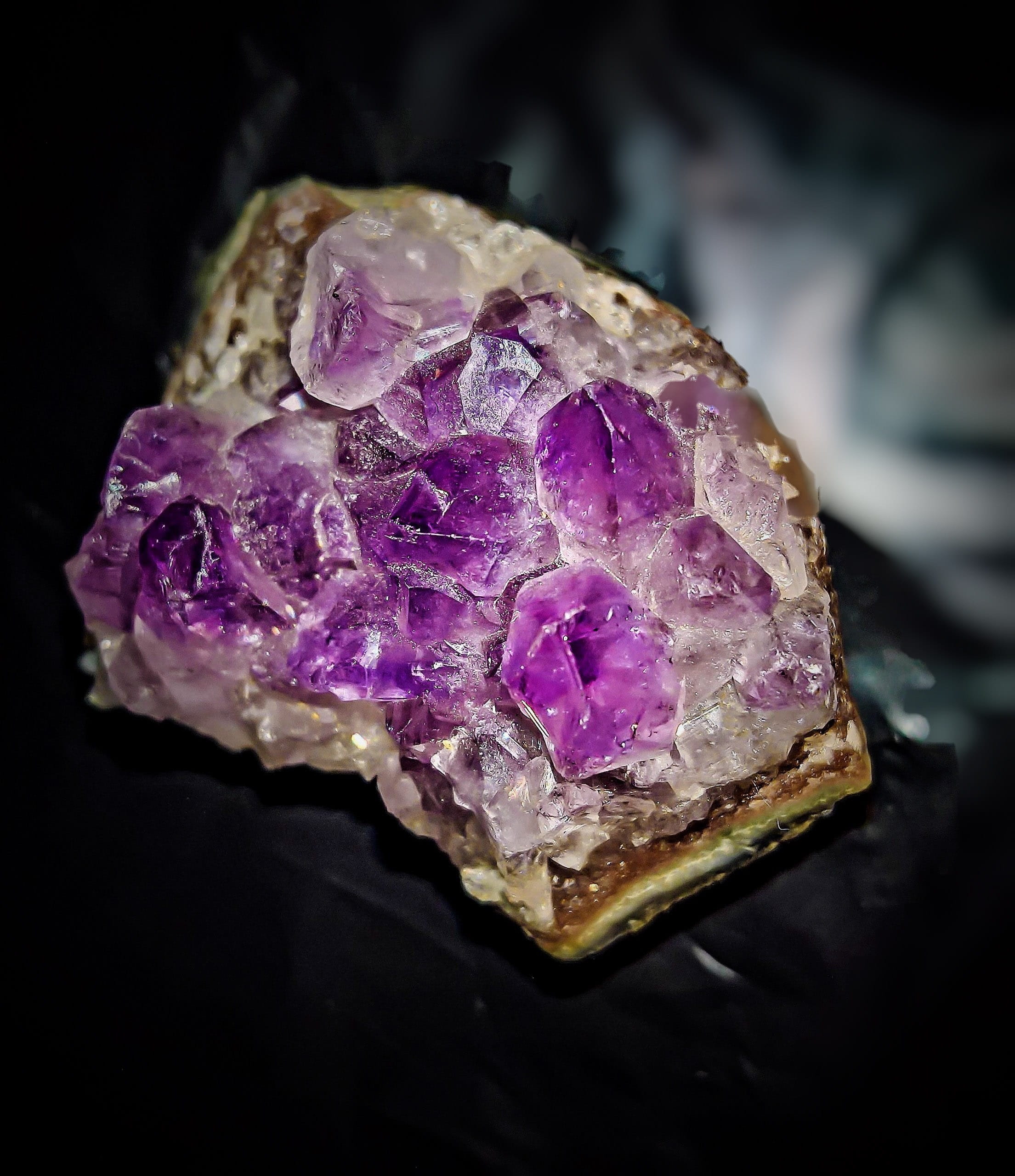 Amethyst, geology, sparkling, Druze, nature, Mineral, crystal, precious gem, raw, 2K, indoors, Quartz, still life, purple, shiny, freshness, pink color, Phone HD Wallpaper