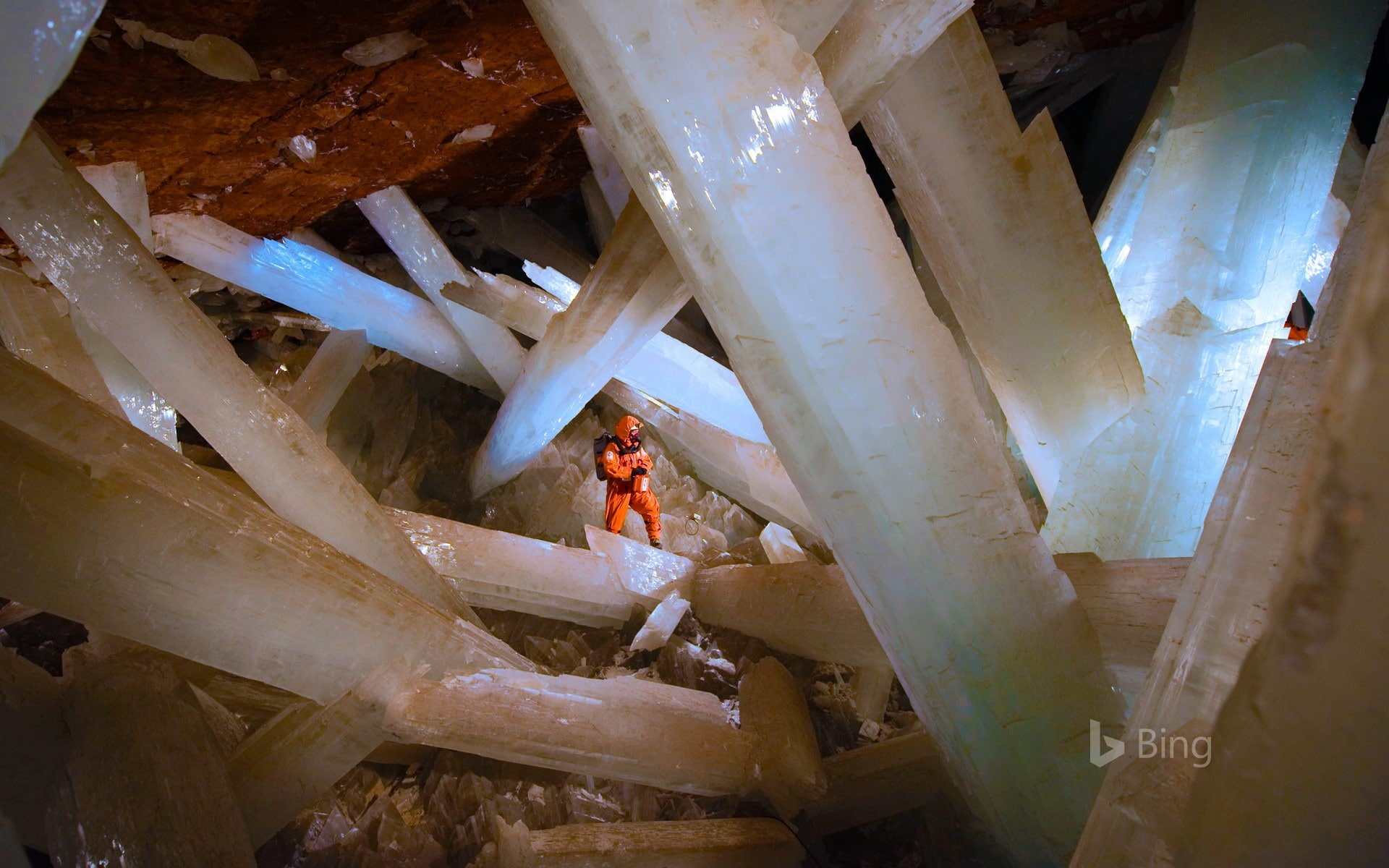 one person, selenite, full length, cave, architecture, crystals, standing, adult, mexico, built structure, men, occupation, construction industry, mid adult, HD Wallpaper