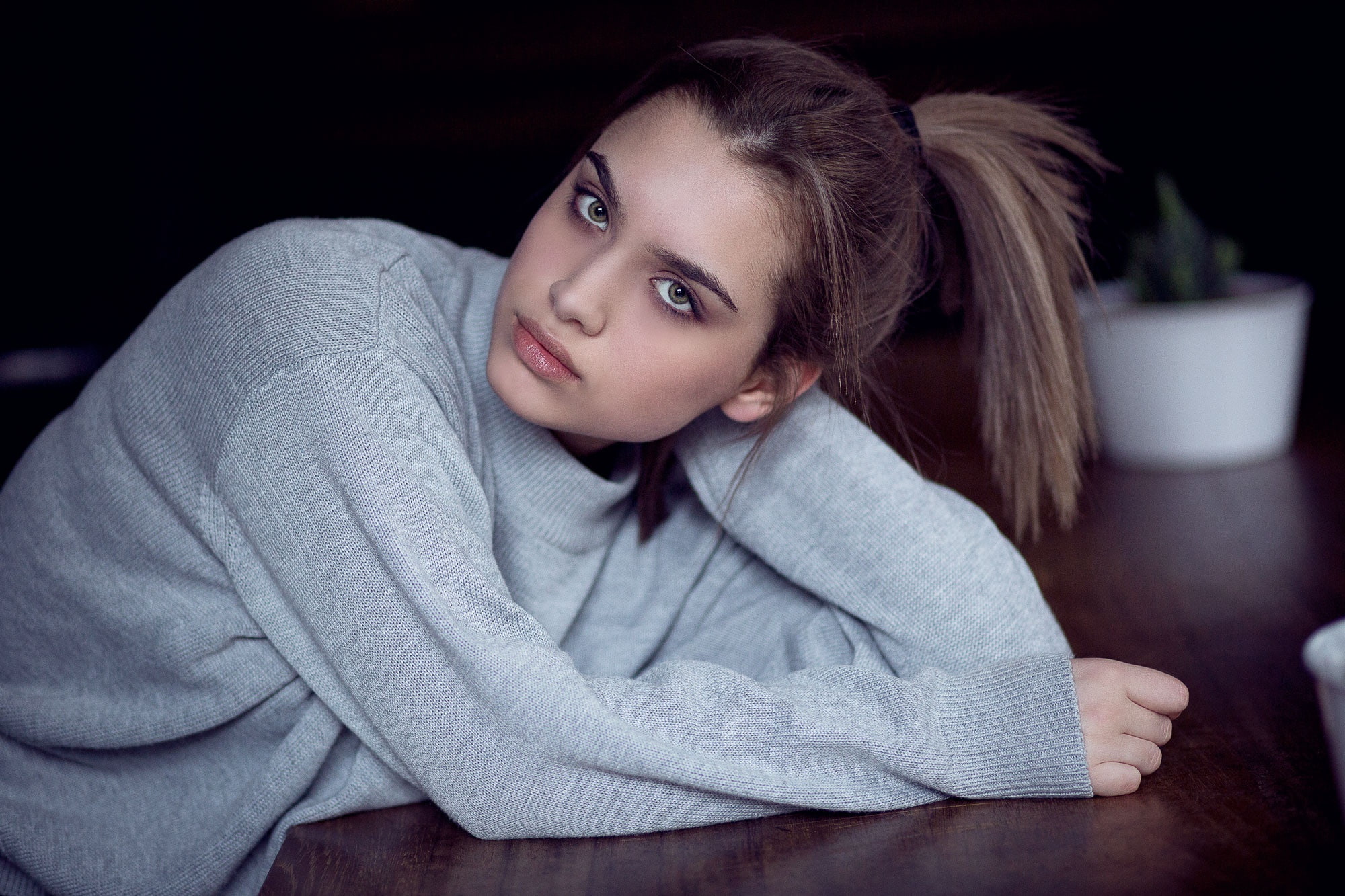 one person, ponytail, sweater, relaxation, looking at camera, 1080P, contemplation, hair, casual clothing, young adult, young women, human face, beauty, HD Wallpaper