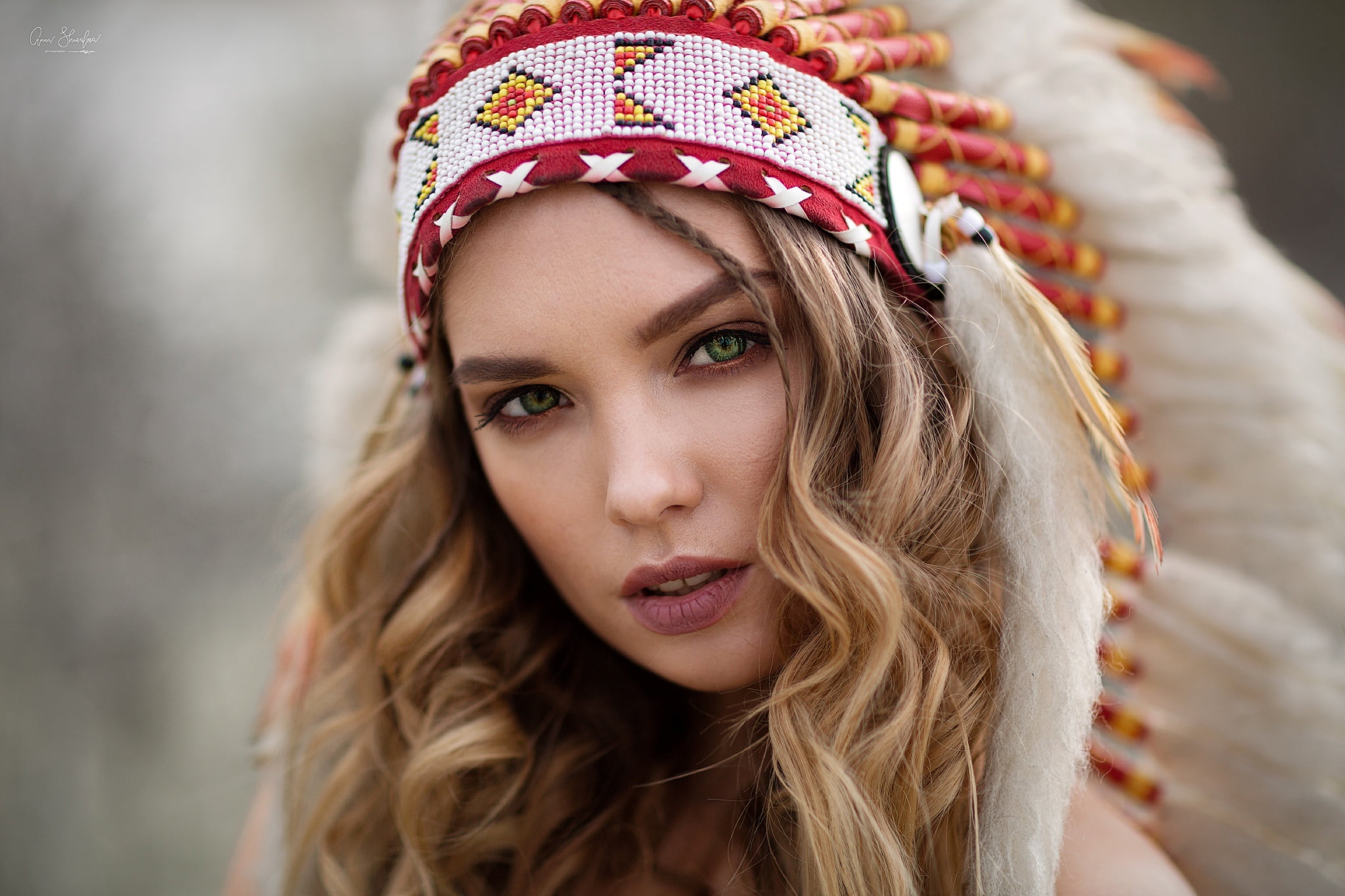 blonde, face, beauty, makeup, look, feathers, hairstyle, Kate Kotaro, close-up, Anna Shuvalova, portrait, 1080P, Katya Kotaro, outfit, bokeh, headdress, HD Wallpaper