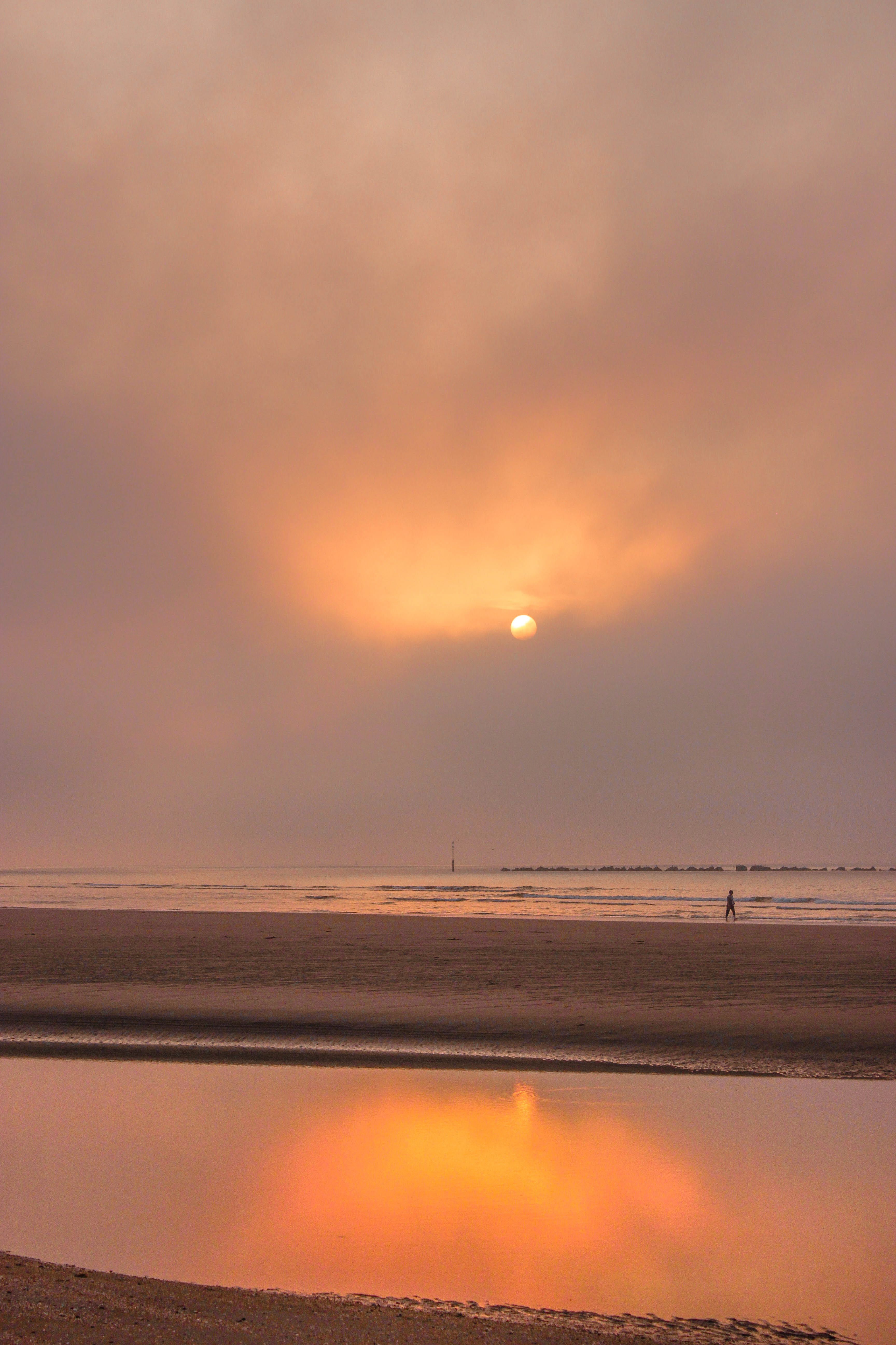 hour, beach, outdoors, colours, sea, sky, dunkirk, horizon over water, tranquility, cloud - sky, flare, nature, dusk, human, sun, sunset, france, red sky, Phone HD Wallpaper