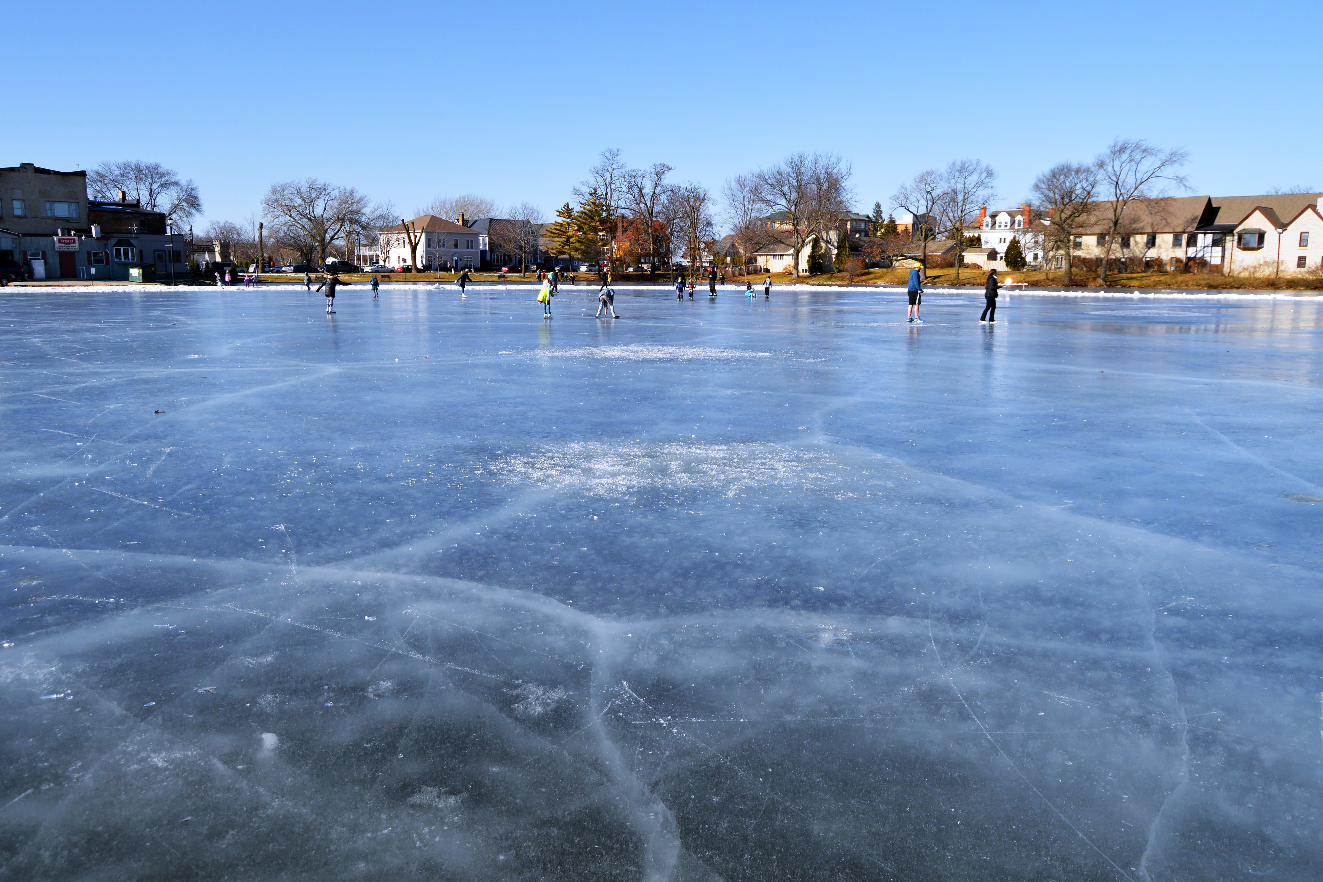 snow, tree, nature, ice rink, architecture, oconomowoc, center, fowler, lake, ice hockey, kids, children, fun, clear sky, winter sport, winter, day, sky, HD Wallpaper