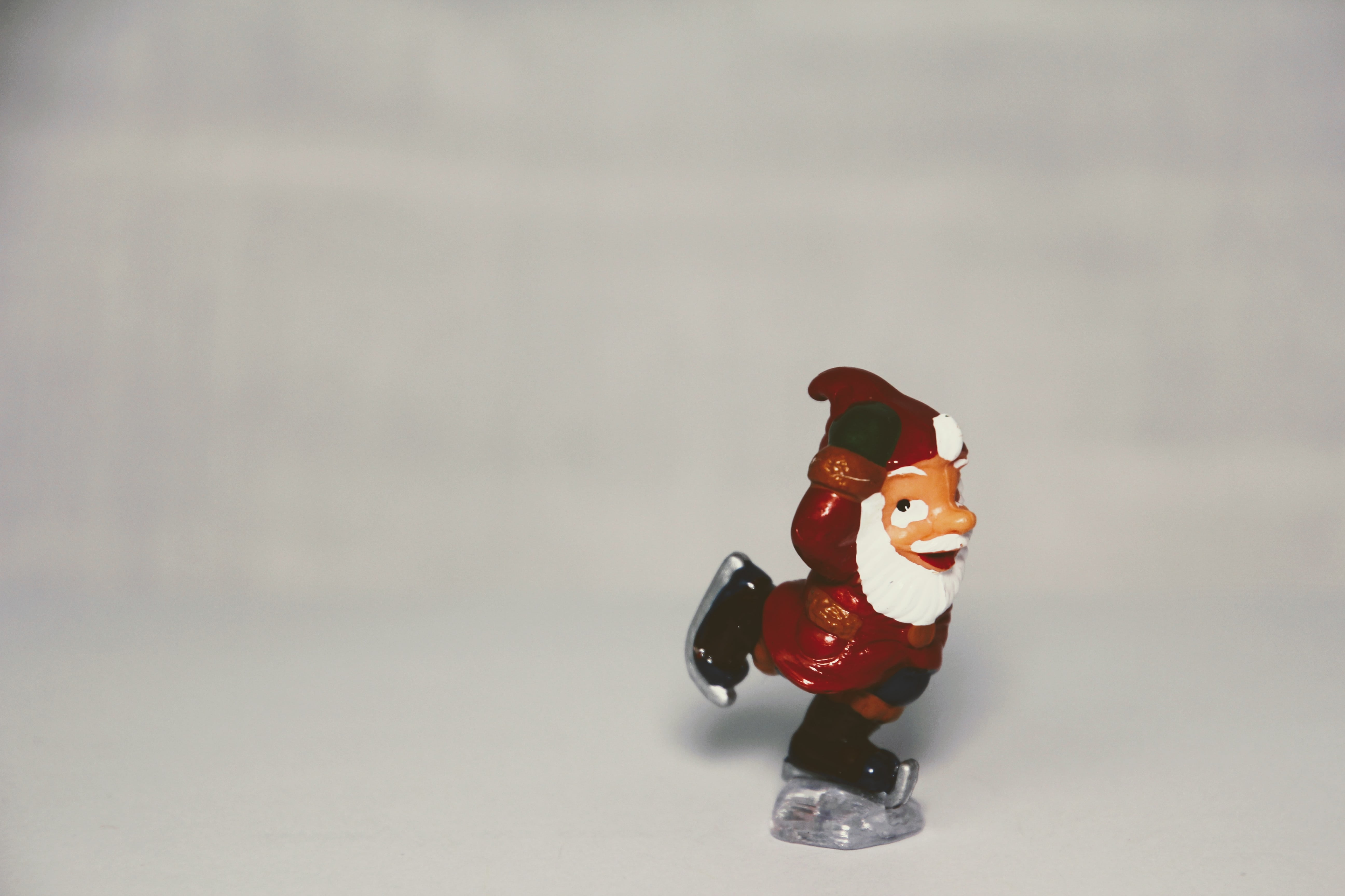 holiday, creativity, no people, garden gnomes, überraschungseifiguren, skating, figurine, christmas ornament, dwarfs, children, human representation, representation, HD Wallpaper