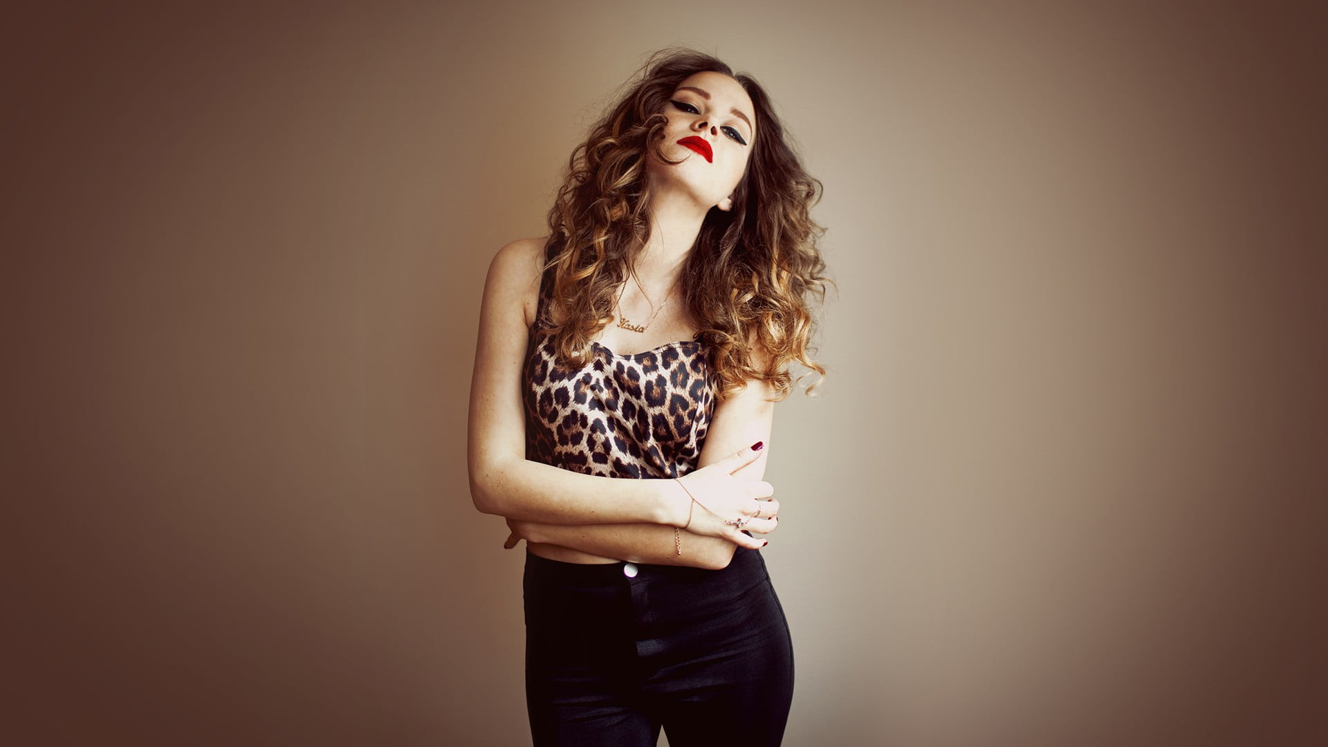 one person, looking at camera, women, hair, wavy hair, fashion, brown hair, Kasia Lins, hairstyle, contemplation, beauty, curly hair, studio shot, young women, HD Wallpaper
