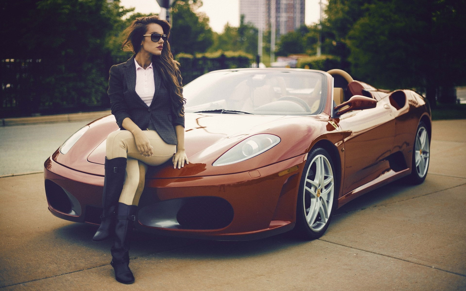 women with glasses, sitting, Ferrari, 1080P, vehicle, car, Natalya Ignatenko, HD Wallpaper
