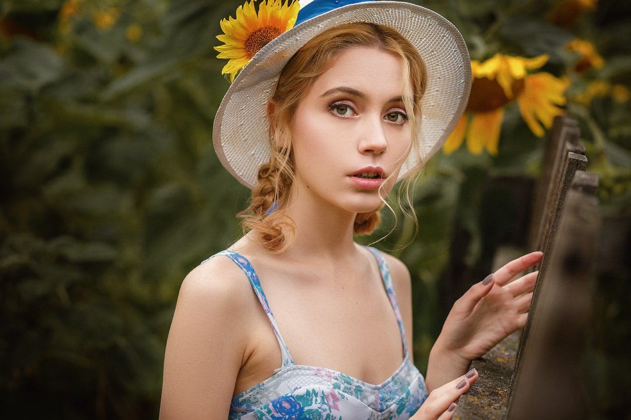 beauty, blond hair, looking at camera, Ksenia Kokoreva, beautiful woman, sun hat, hair, outdoors, adult, garden, teenager, portrait, young adult, fashion, HD Wallpaper