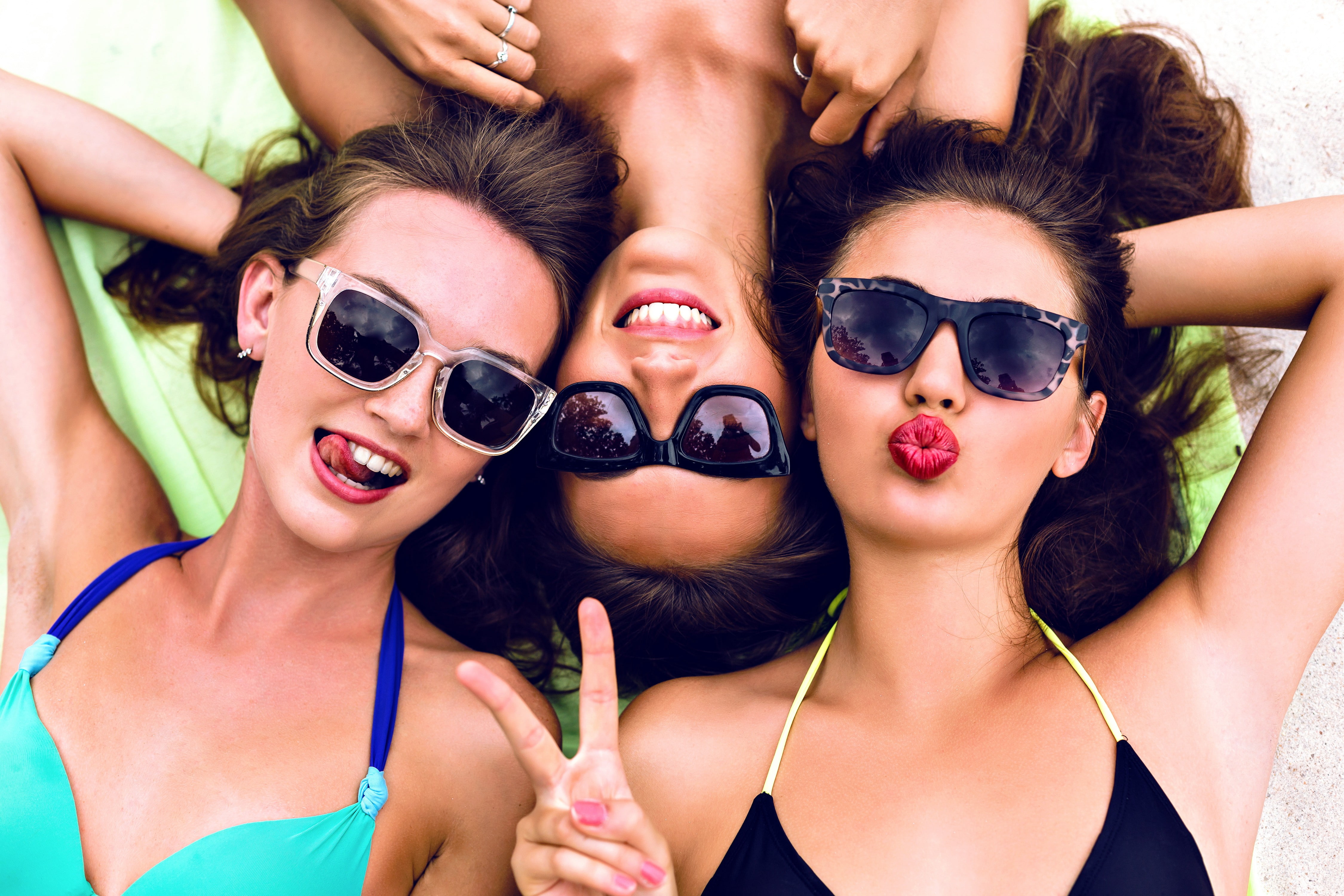 brunette, women with shades, 4K, bikini top, lips, smiling, armpits, group of women, women, red lipstick, licking lips, HD Wallpaper