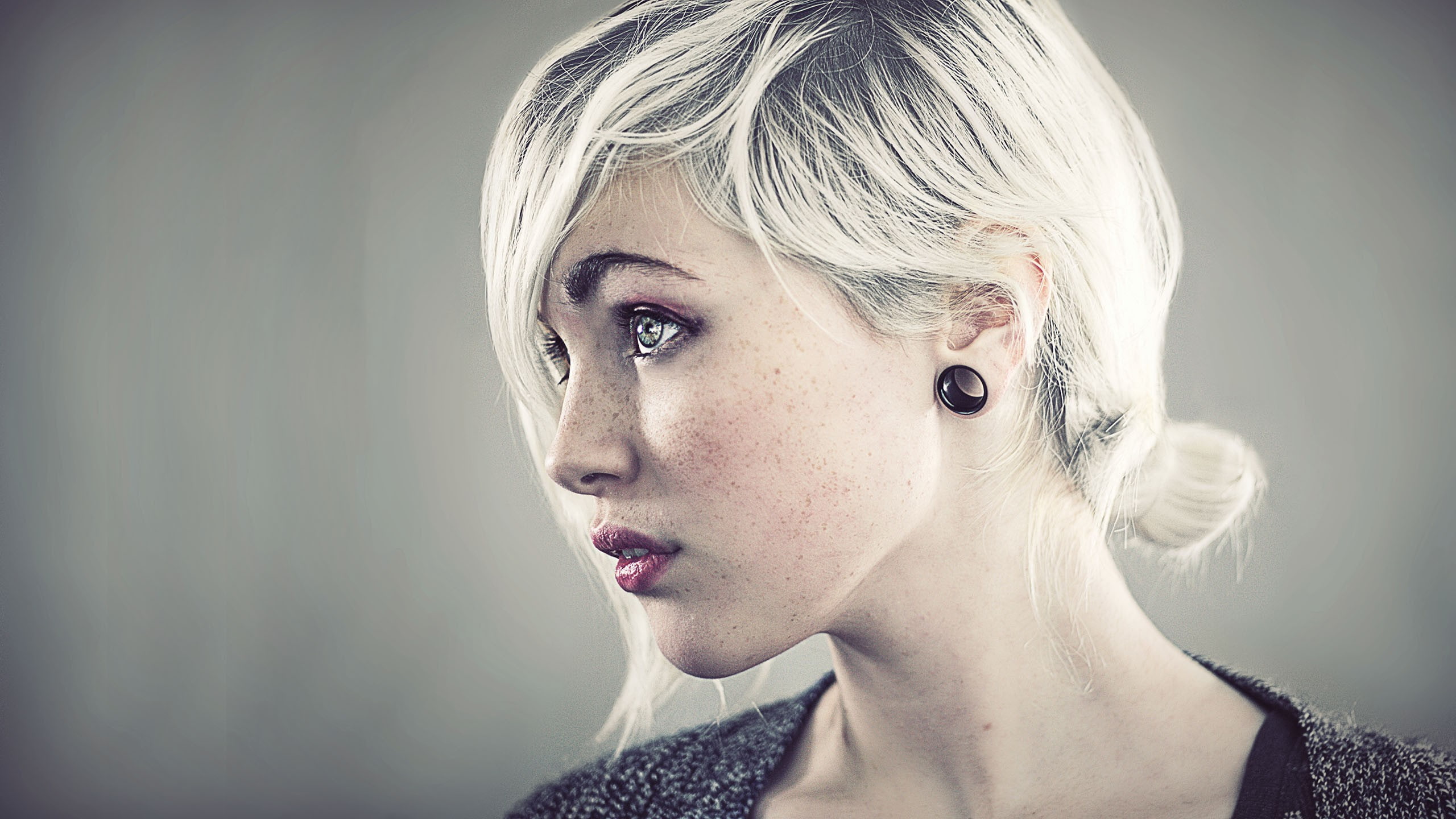Devon Jade, freckles, 2K, HD Wallpaper