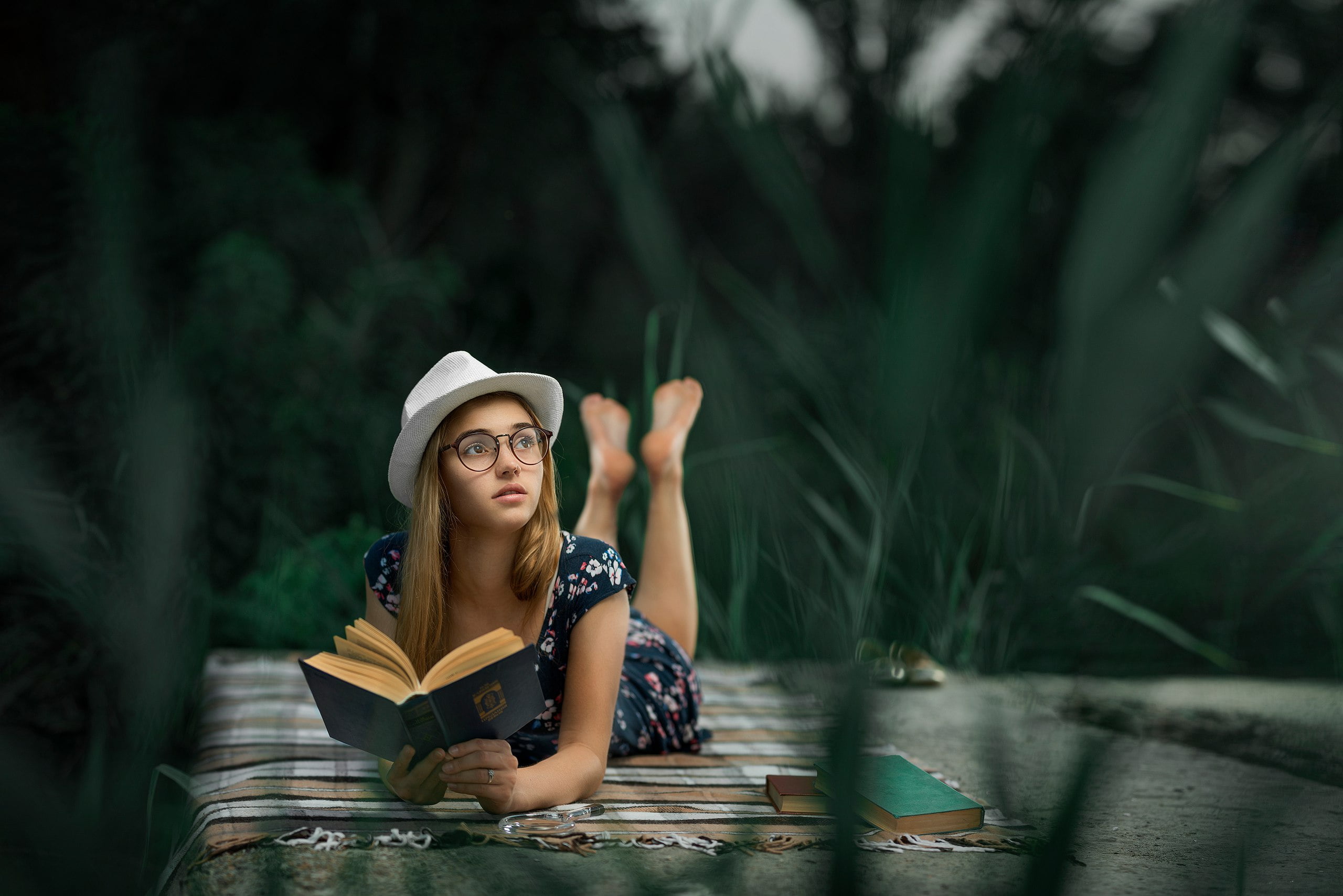 Valeria Anataichuk, feet in the air, lying on front, 2K, Sergey Shatskov, women, women with glasses, dress, books, hat, women outdoors, blonde, HD Wallpaper
