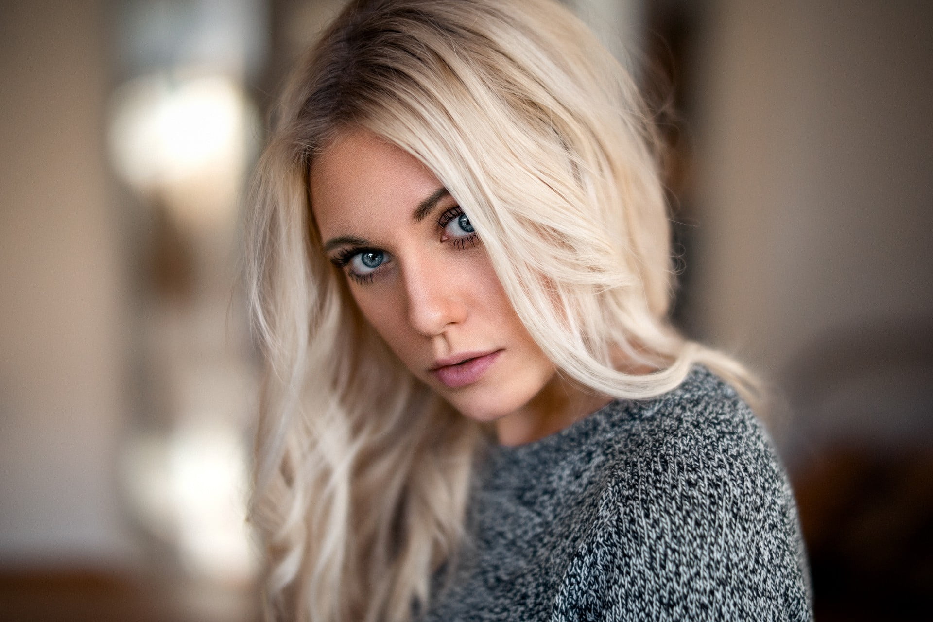 Martin Kühn, Sara Magdalena Deichsel, one person, focus on foreground, long hair, hair, beautiful people, contemplation, adult, 1080P, blond hair, blue eyes, HD Wallpaper