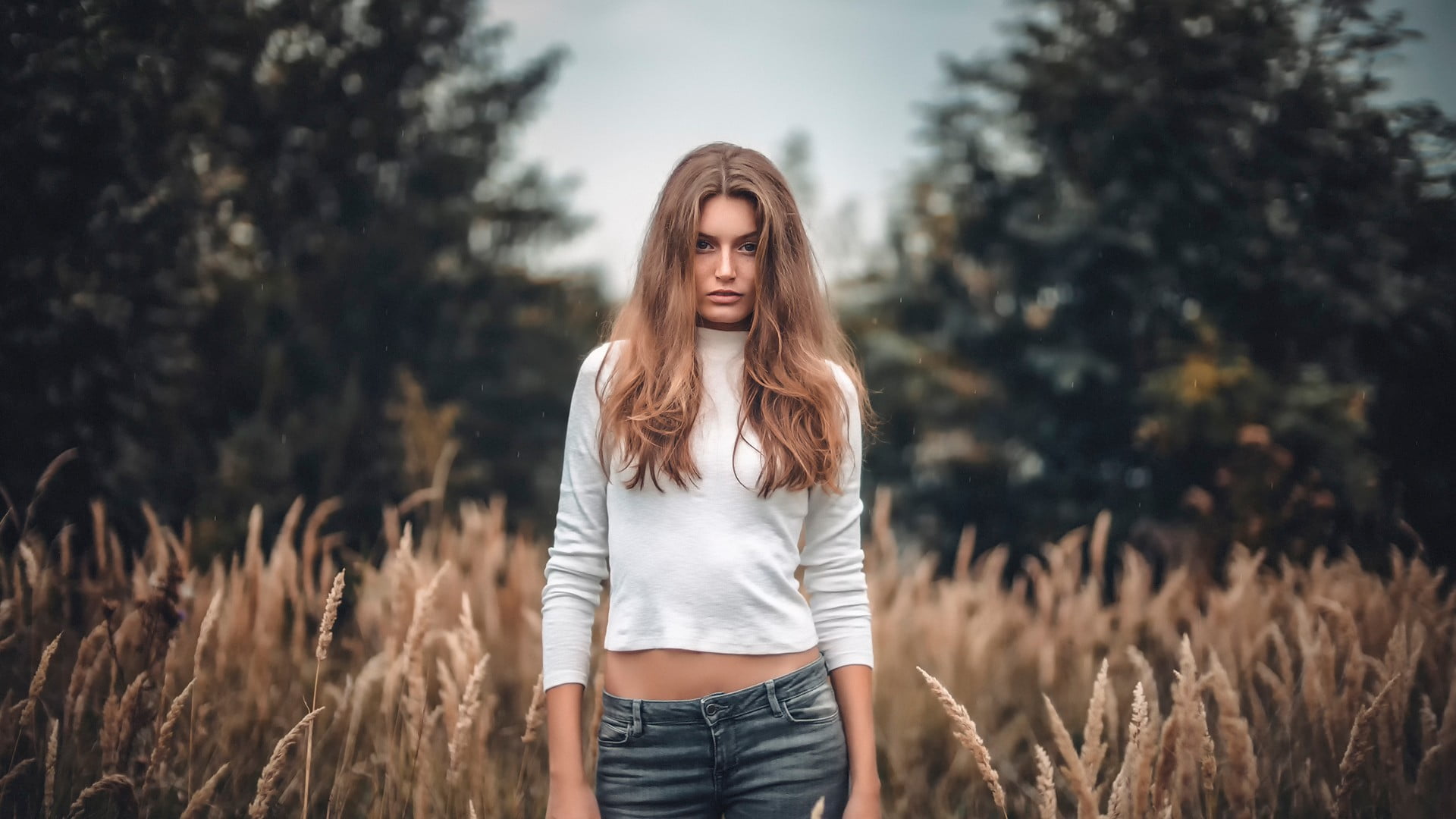 women outdoors, young women, trees, open mouth, beauty, women, brunette, one person, long hair, plant, depth of field, casual clothing, hairstyle, Martin Kühn, HD Wallpaper